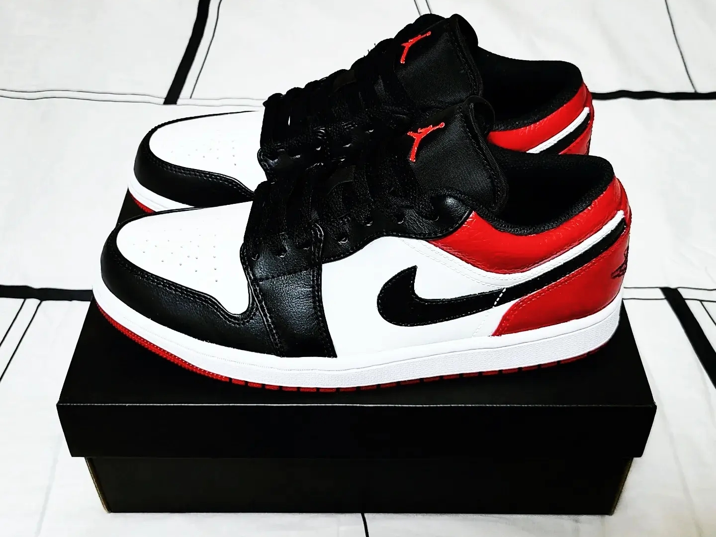 Jordan 1 Low Crimson Tint 착용 스타일 - 2