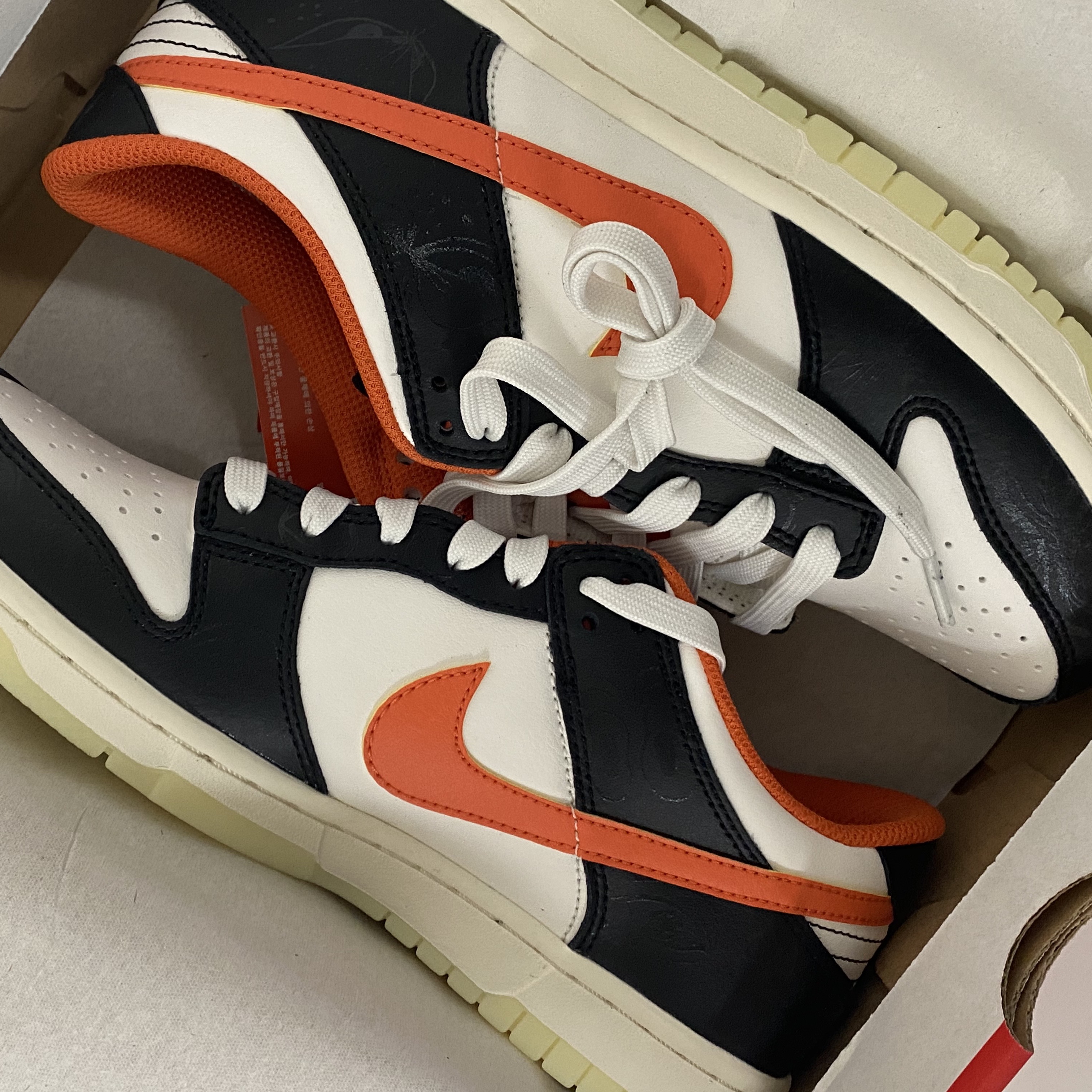 (GS) Nike Dunk Low PRM Halloween 착용 스타일