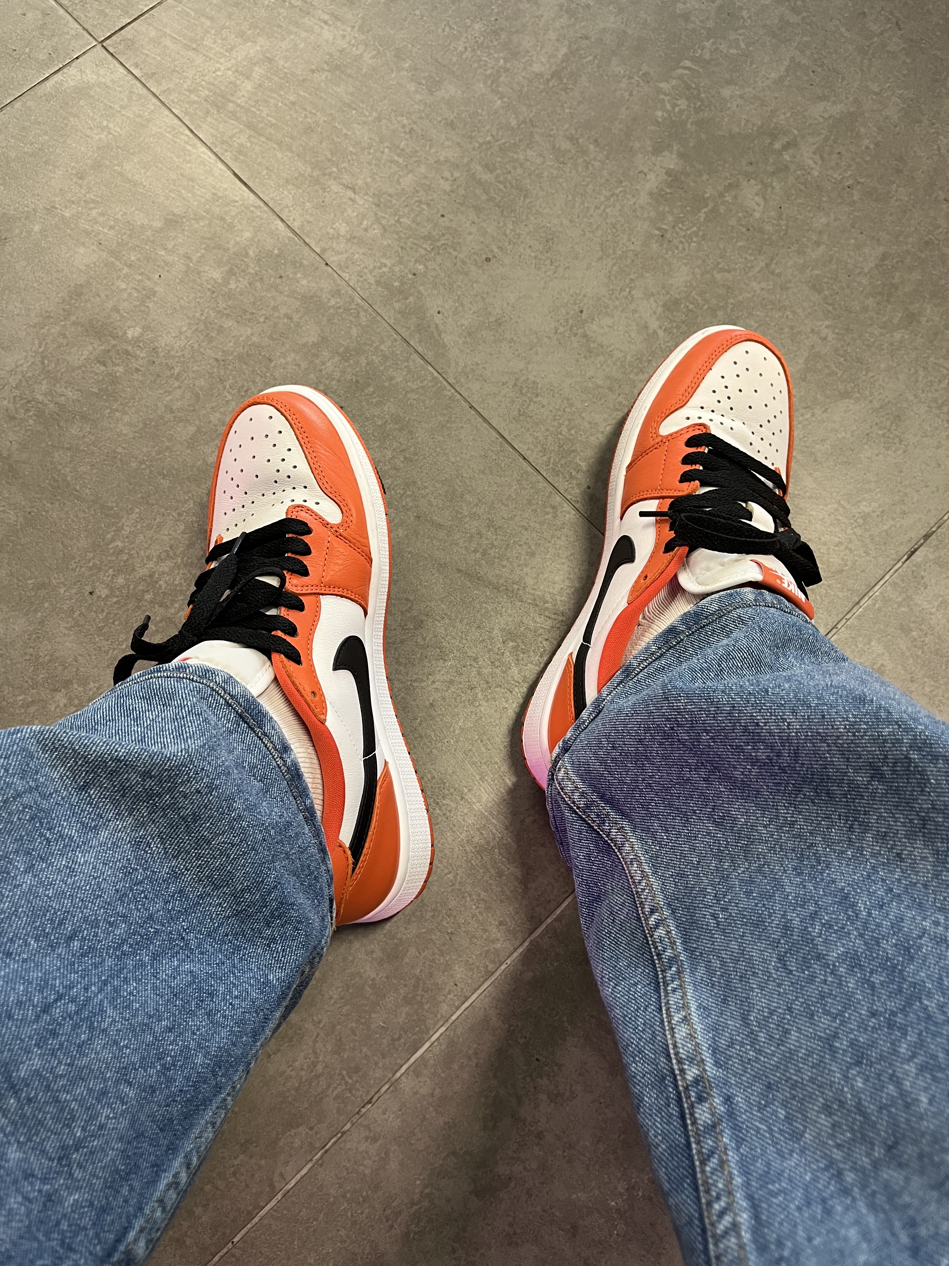 Jordan 1 Low OG Starfish 착용 스타일 - 2