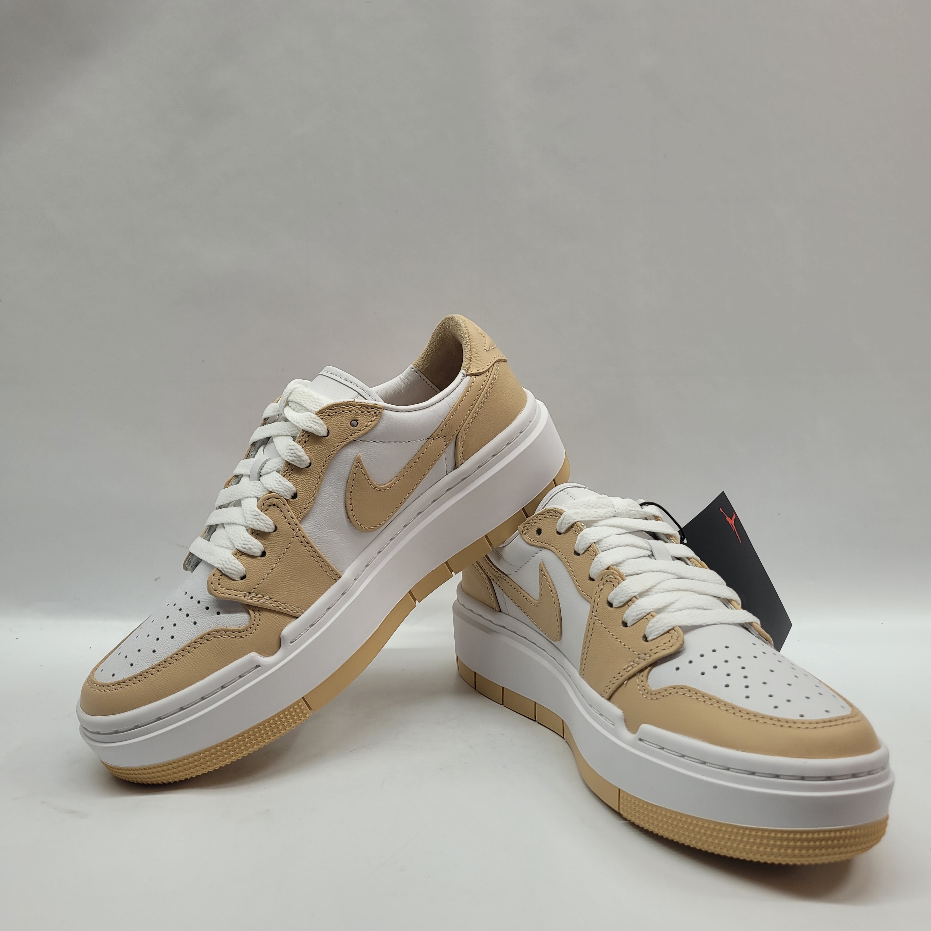 (W) Jordan 1 Elevate Low White Onyx 착용 스타일 - 1