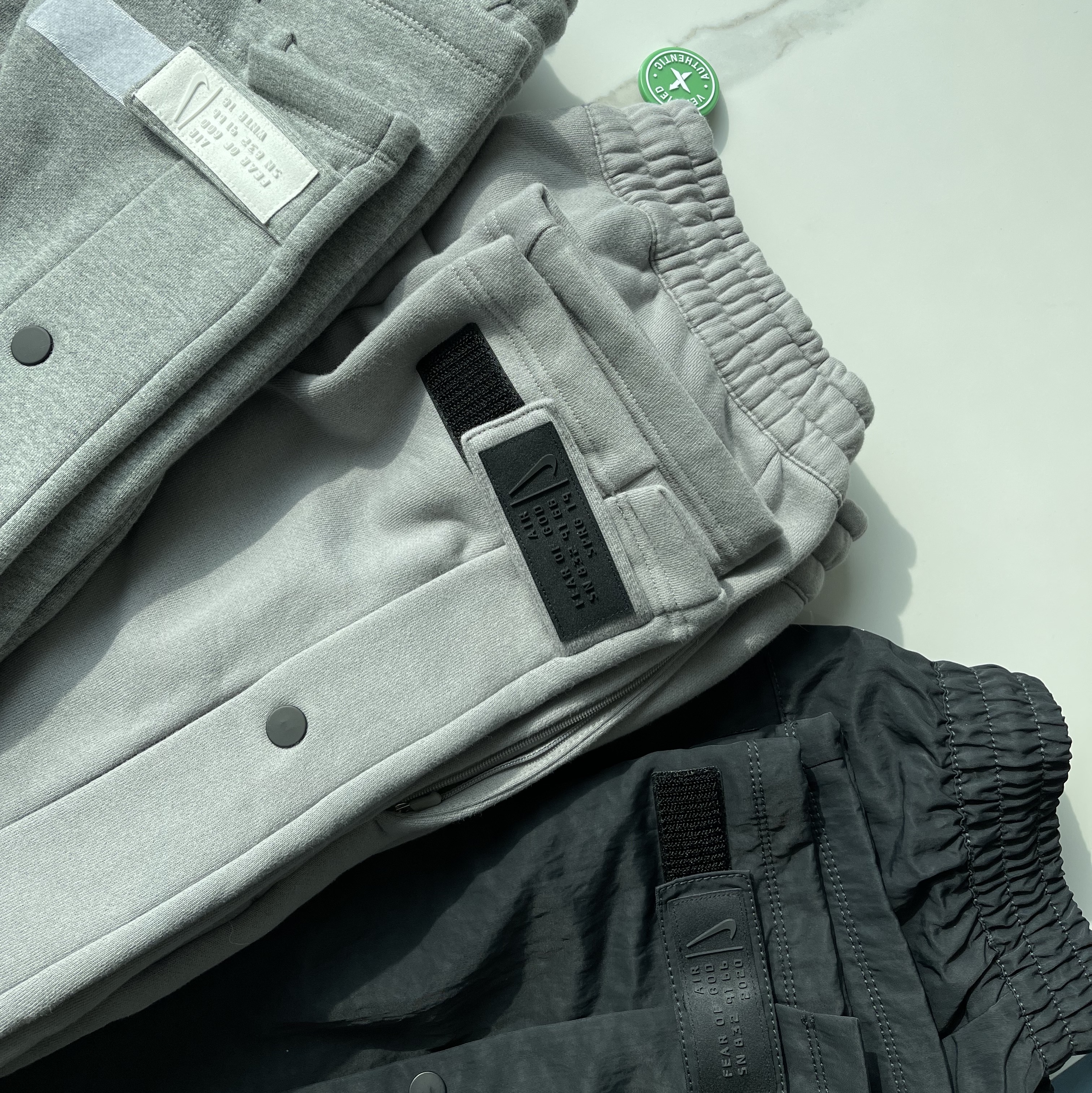 Nike x Fear of God Warm Up Pants Dust, Nike x Fear of God NRG Tear Away Pants Dark Grey Heather 착용 스타일