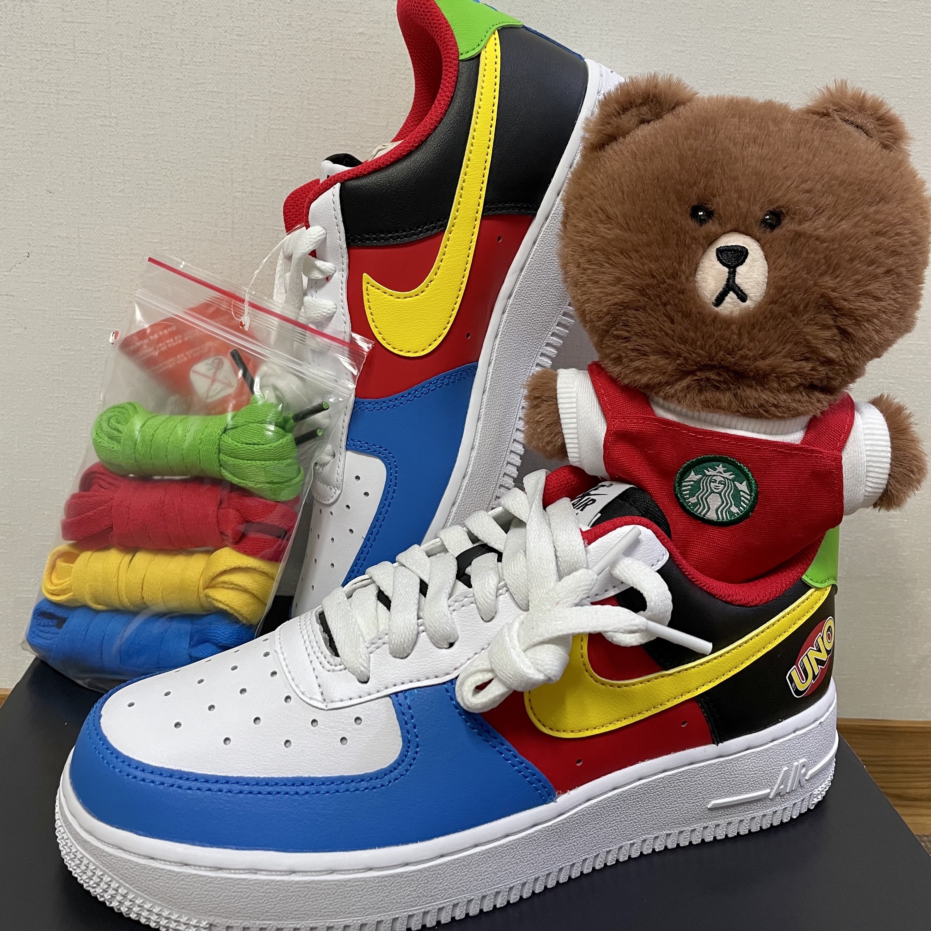 Nike x UNO Air Force 1 '07 QS White Yellow Zest 착용 스타일 - 1