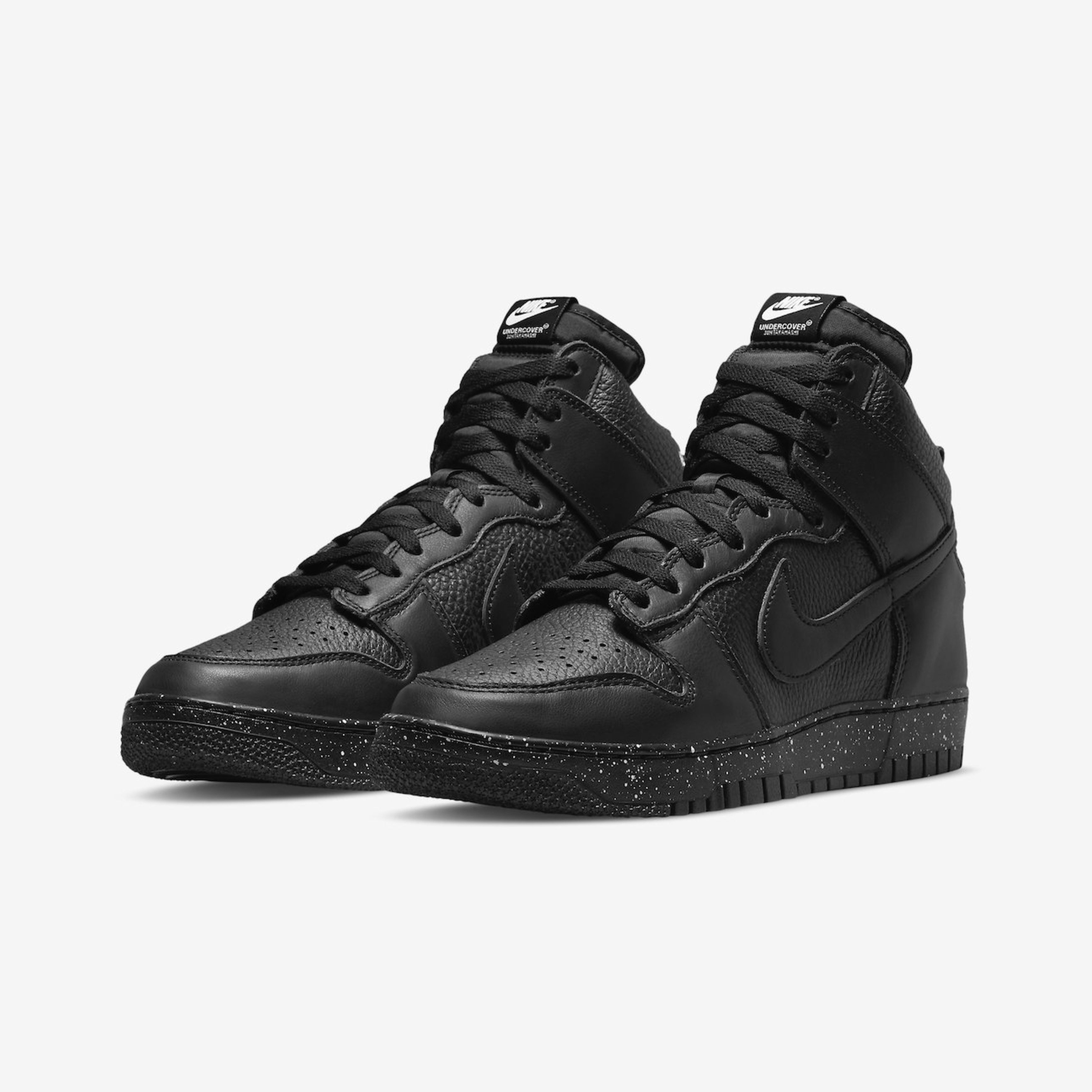 Nike x Undercover Dunk High 1985 Black 착용 스타일 - 3