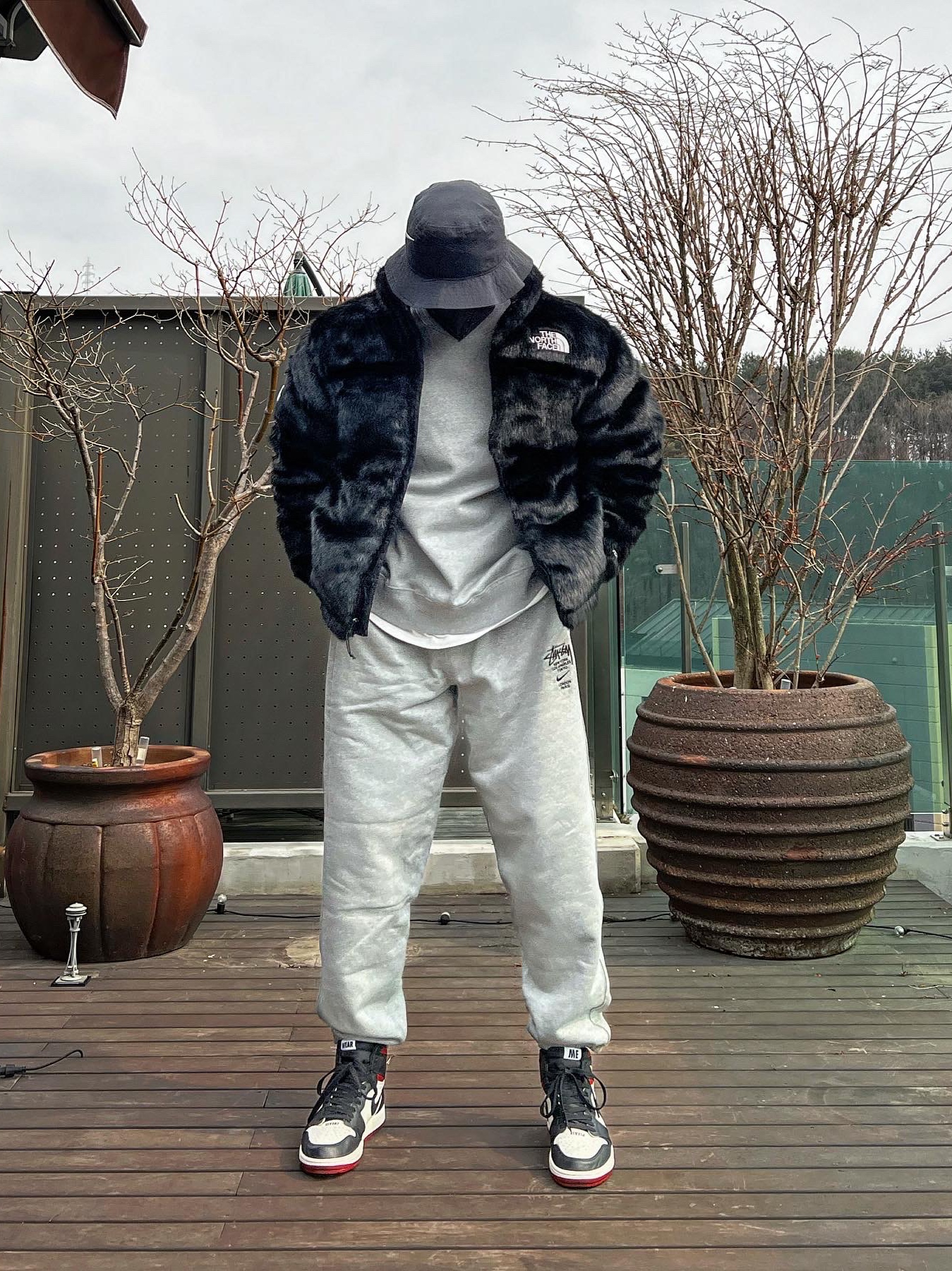 Supreme x The North Face Faux Fur Nuptse Jacket Black - 20FW, Nike x Stussy NRG ZR Fleece Crewneck Heather Grey - US/EU 착용 스타일 - 1