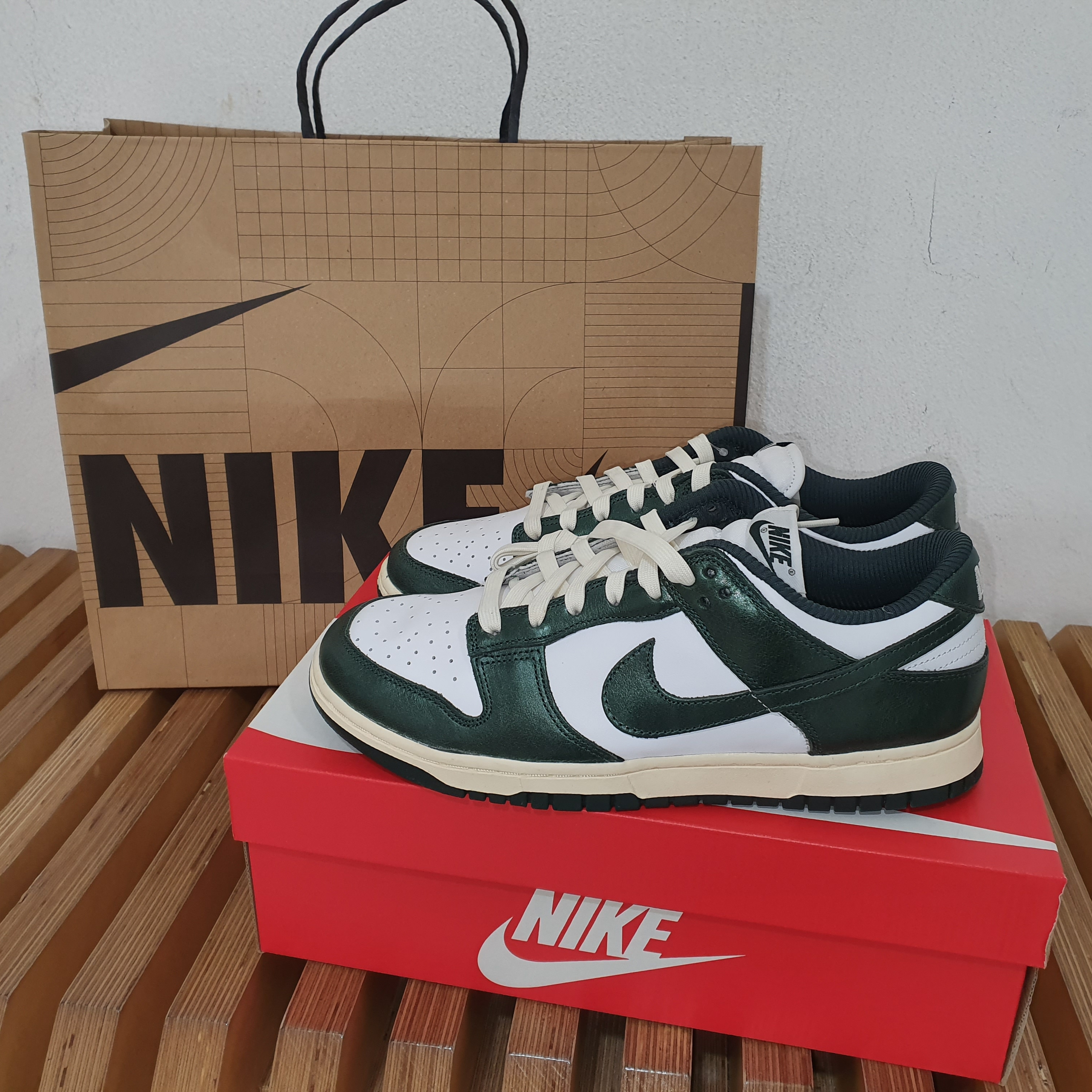 (W) Nike Dunk Low Vintage Green 착용 스타일