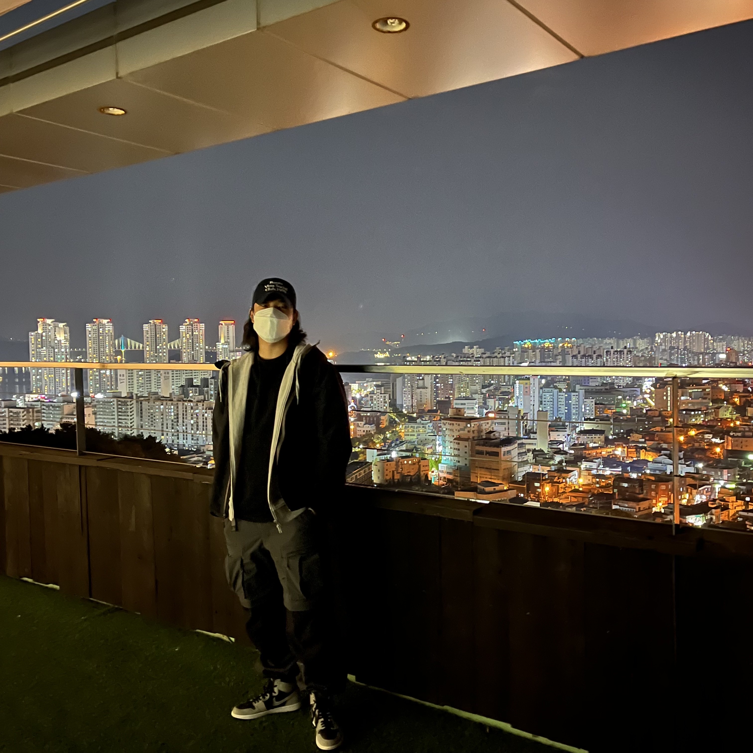 Arc'teryx Zeta SL Jacket Black, Jordan 1 Retro High OG Shadow 2.0 착용 스타일 - 2