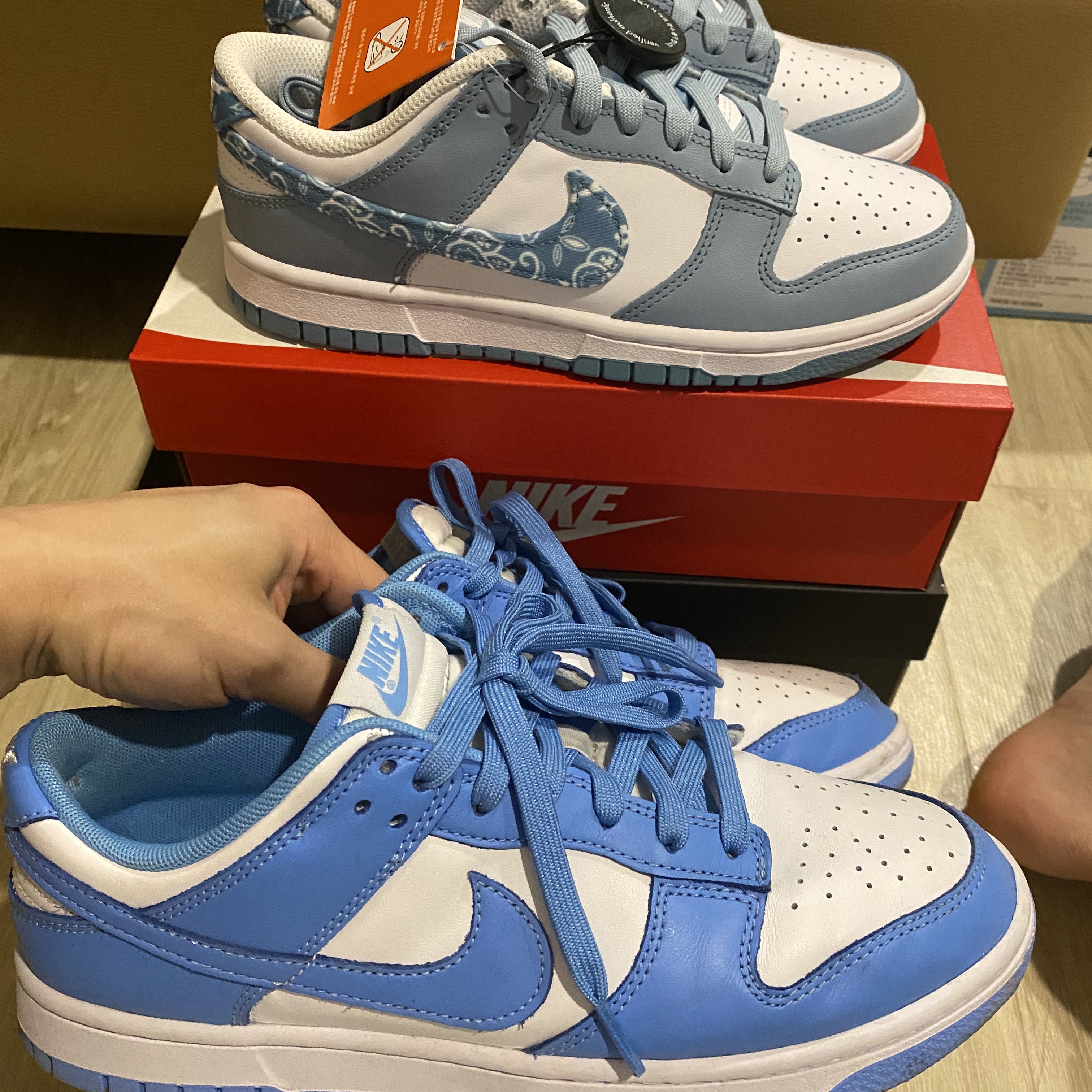 Nike Dunk Low Retro University Blue, (W) Nike Dunk Low Essential Blue Paisley 착용 스타일 - 3
