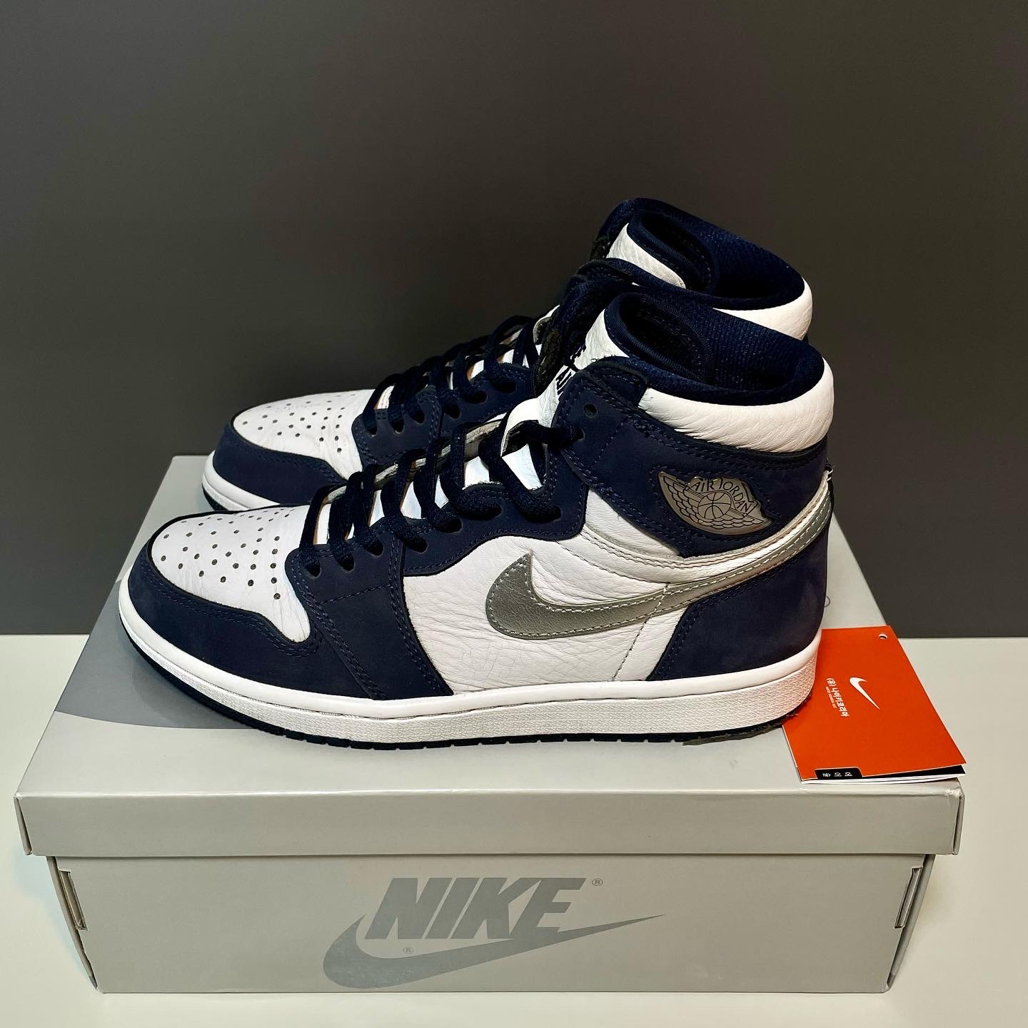 Jordan 1 Retro High OG CO.JP Midnight Navy 착용 스타일 - 4