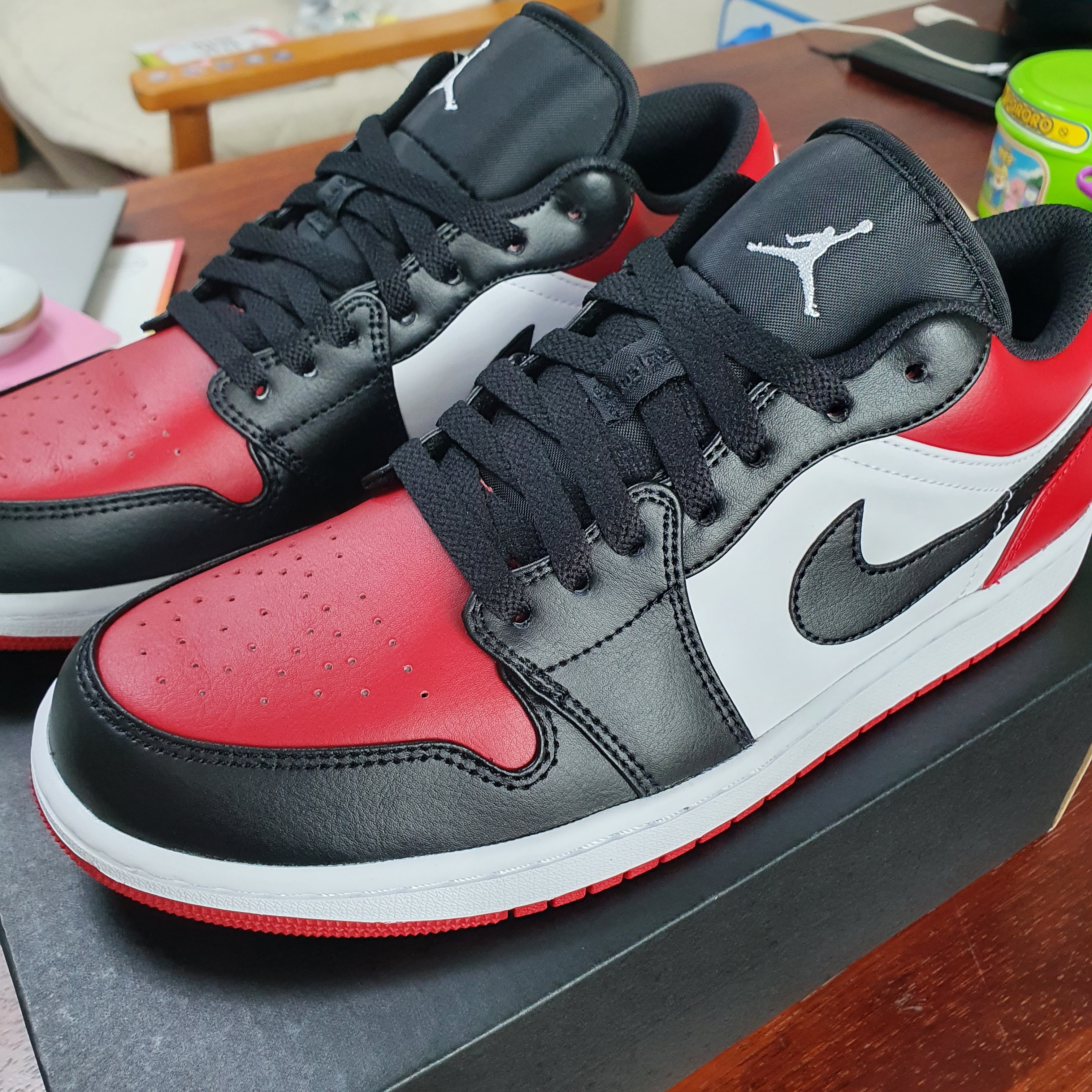 Jordan 1 Low Bred Toe 착용 스타일