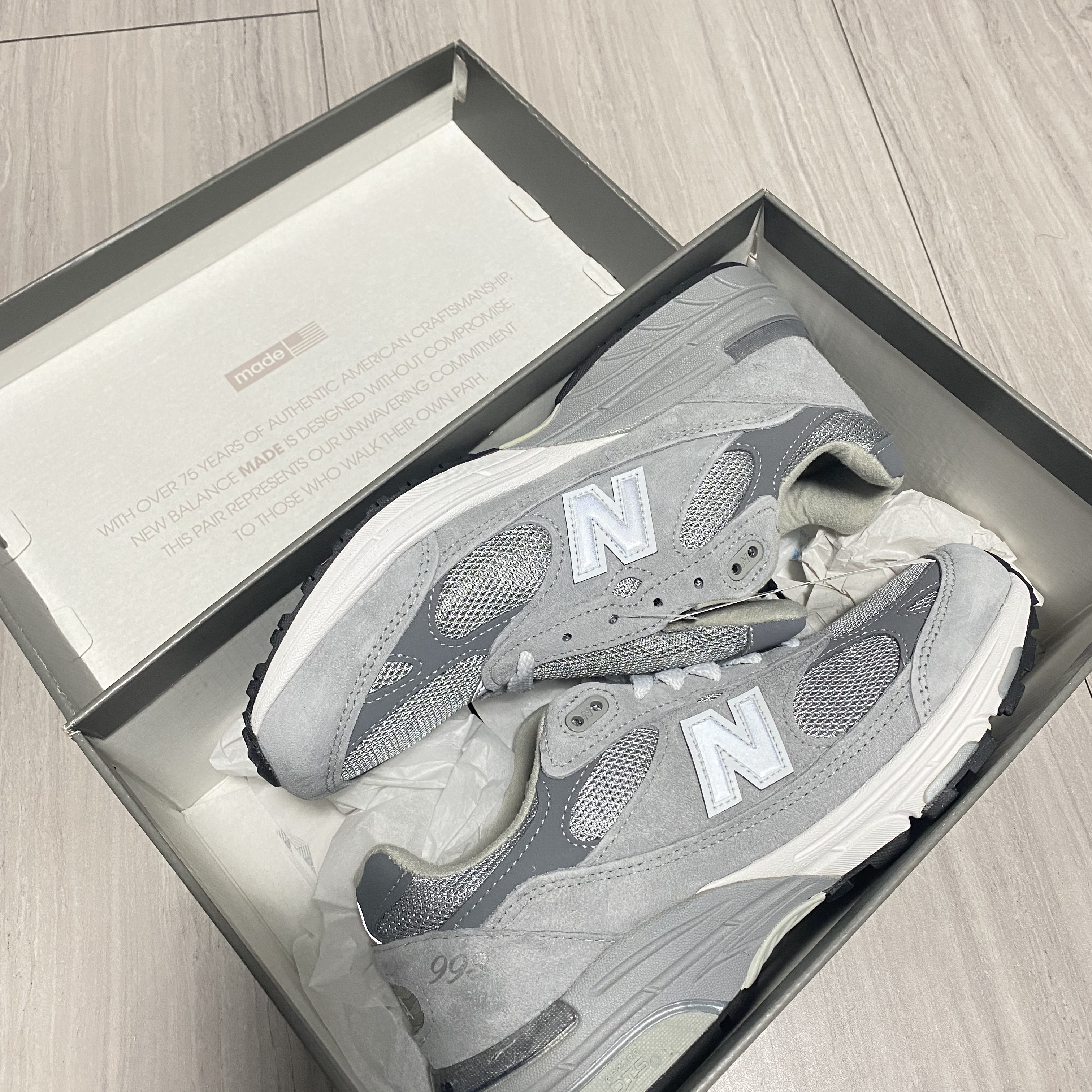 New Balance 993 Made in USA Grey - D Standard 착용 스타일 - 2