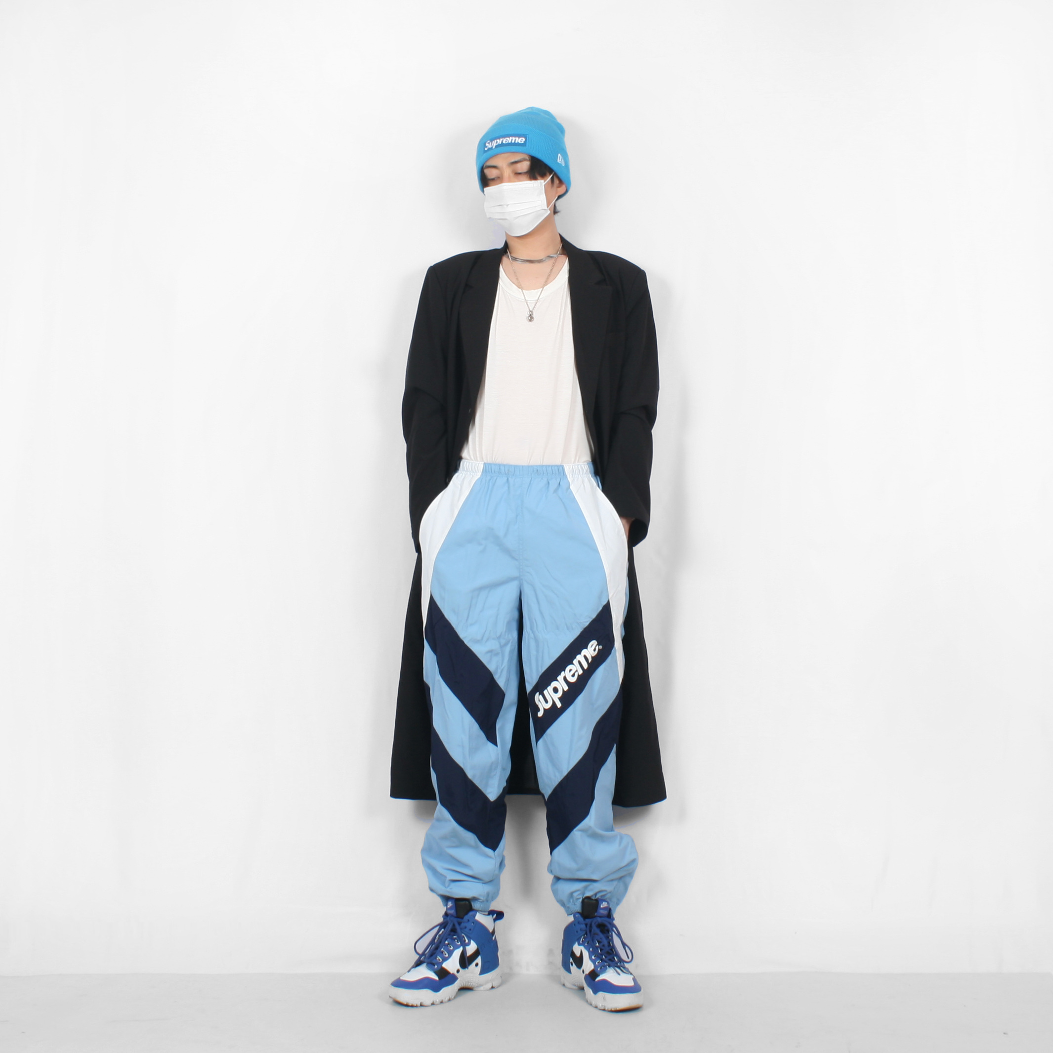 Nike x Undercover SFB Jungle Dunk White, Supreme Paneled Track Pants Light Gold - 20SS 착용 스타일 - 1