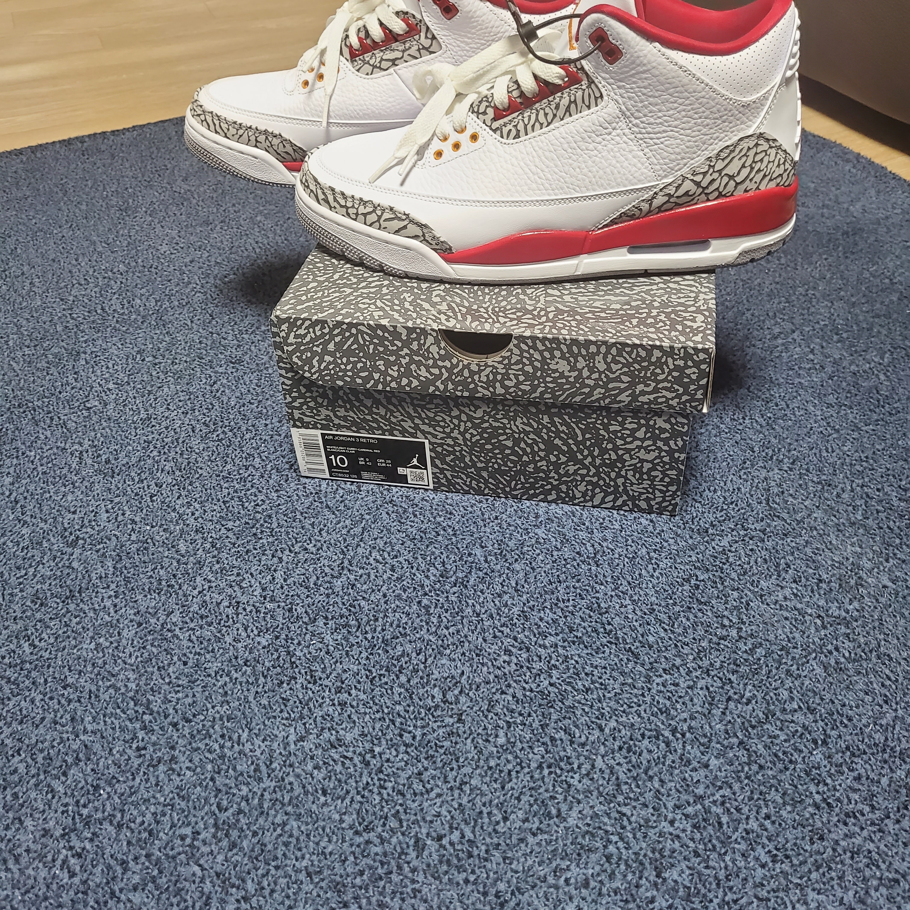 Jordan 3 Retro Cardinal Red 착용 스타일 - 2