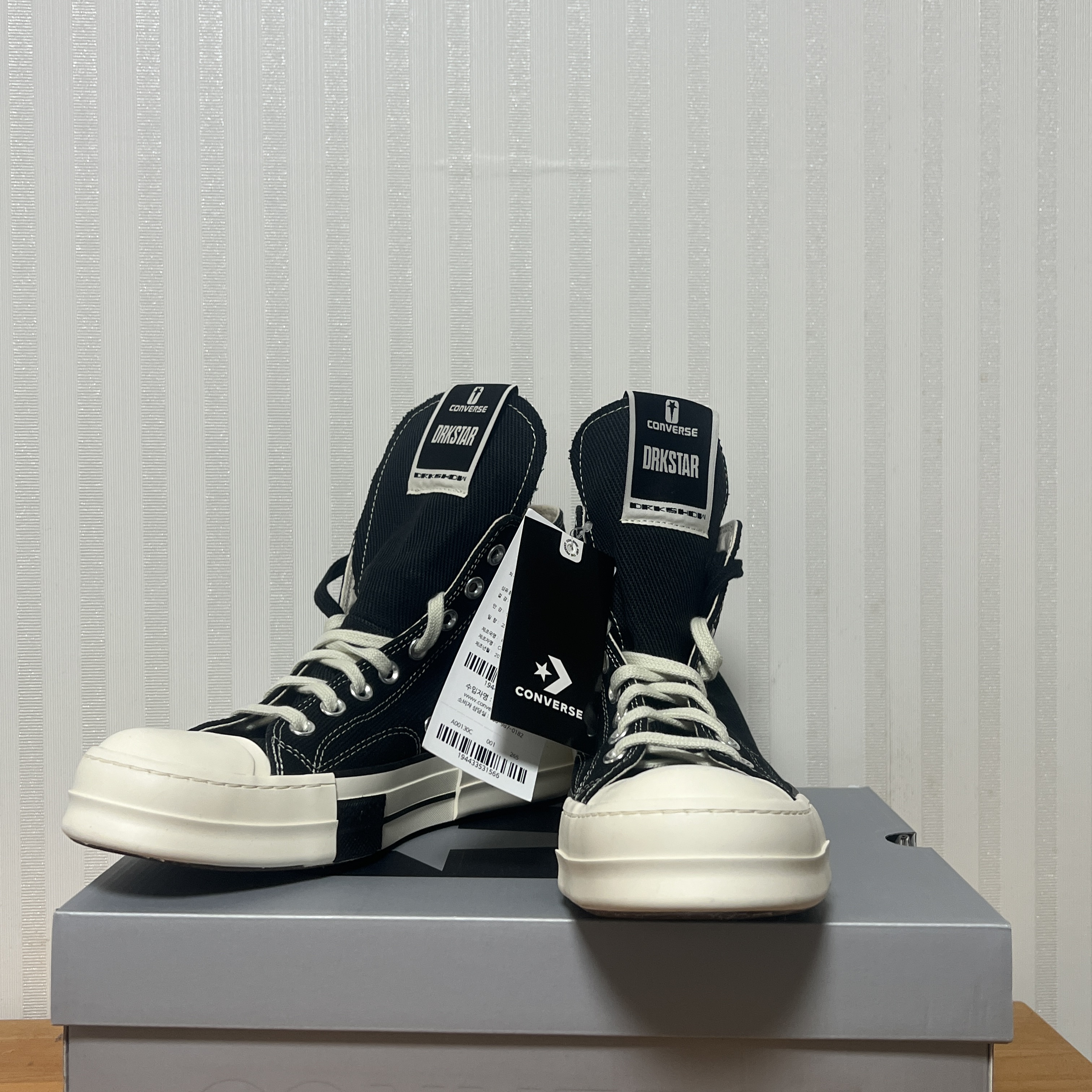Converse x Drkshdw Drkstr Chuck 70 High Black 착용 스타일 - 4