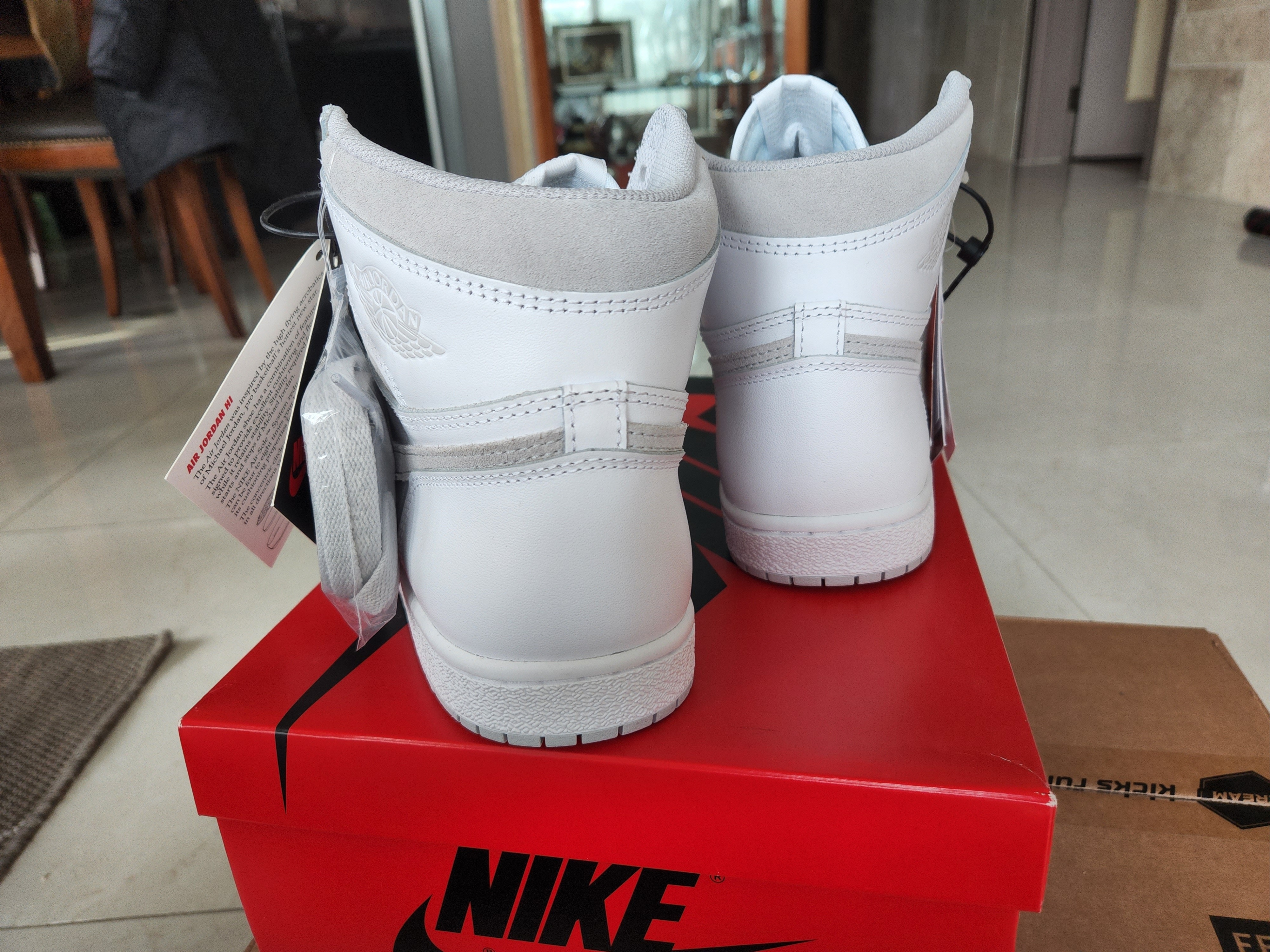 Jordan 1 High 85 Neutral Grey 착용 스타일 - 2
