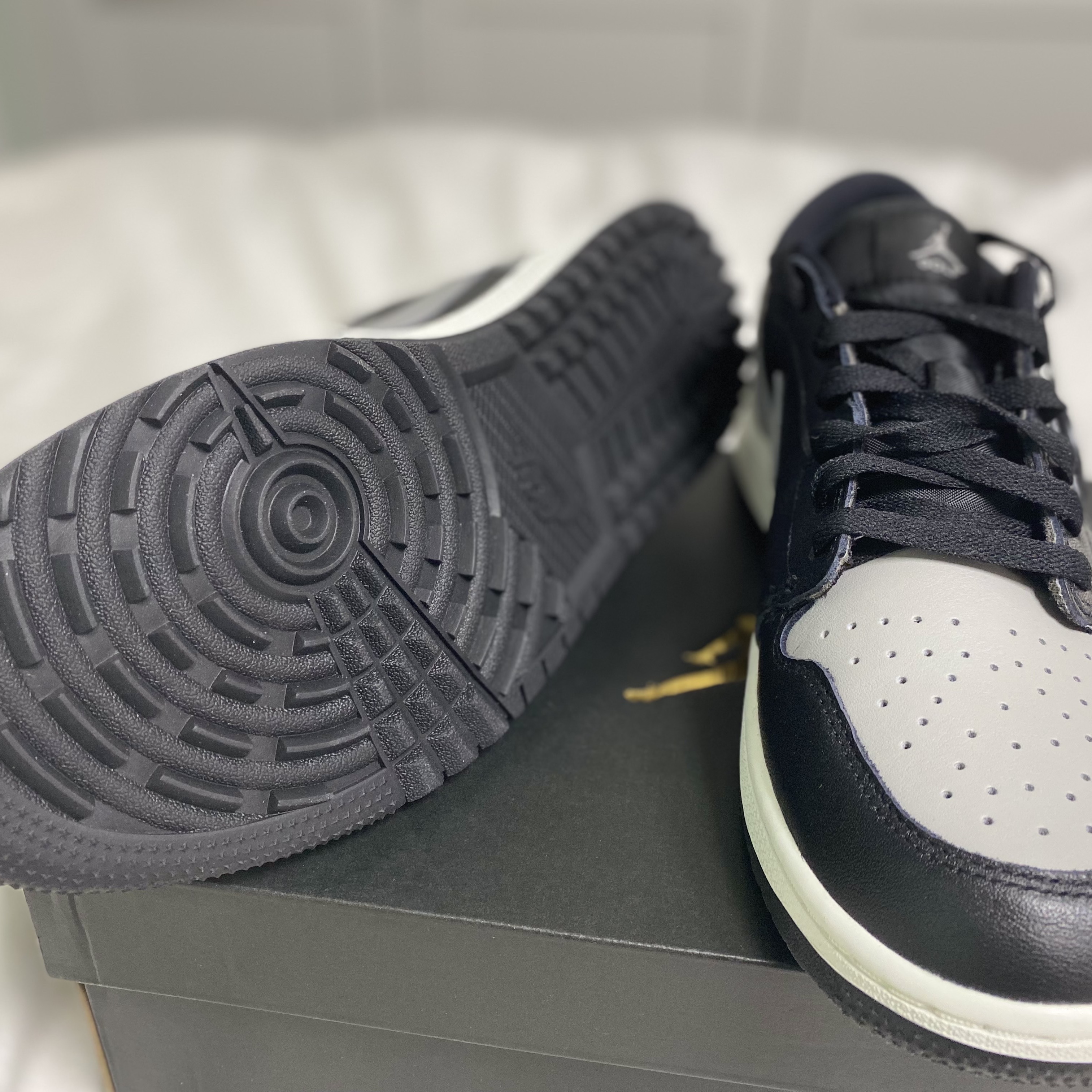 Jordan 1 Low Golf Shadow 착용 스타일 - 3