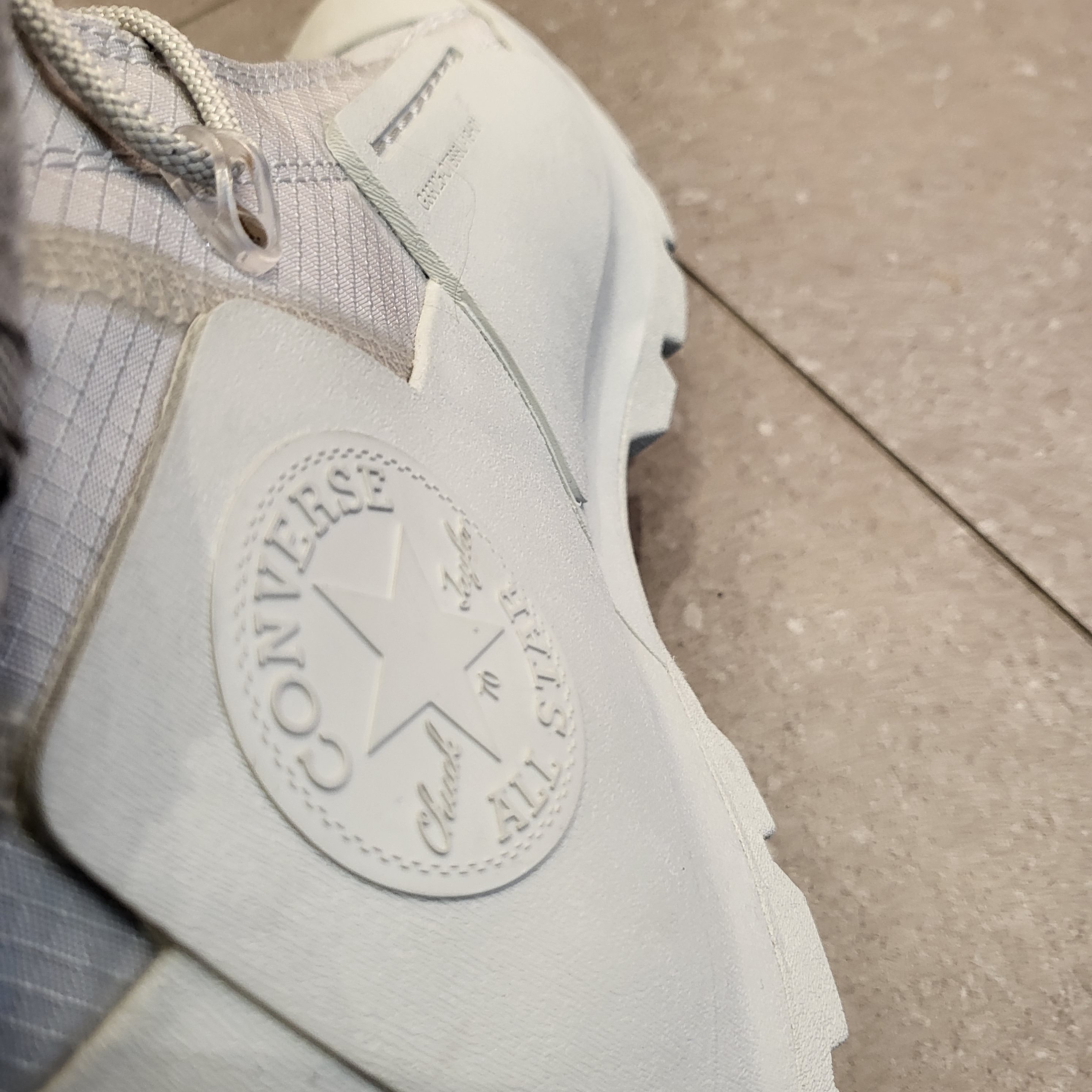 Converse x A-Cold-Wall Chuck Taylor All Star Lugged High Grey Violet 착용 스타일 - 1