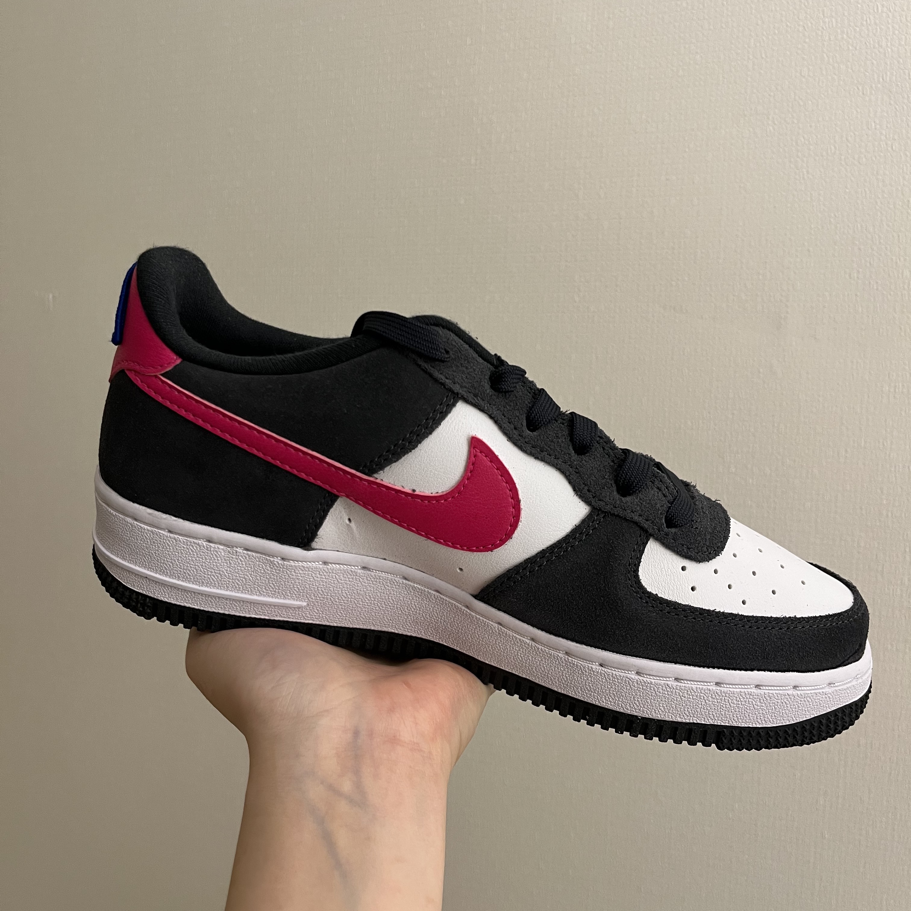 (GS) Nike Air Force 1 LV8 Athletic Club Black Pink Prime 착용 스타일 - 2