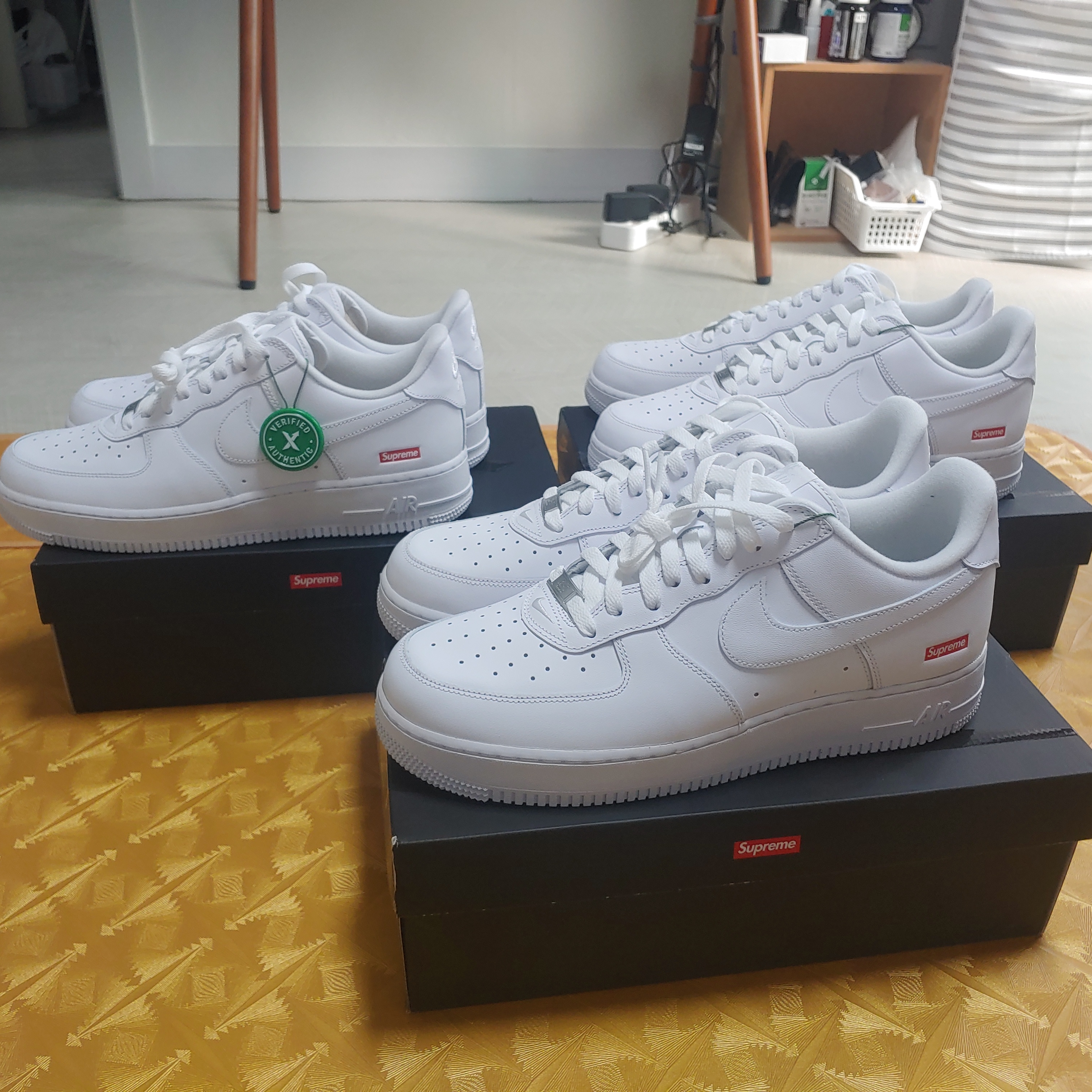 Nike x Supreme Air Force 1 Low White 착용 스타일
