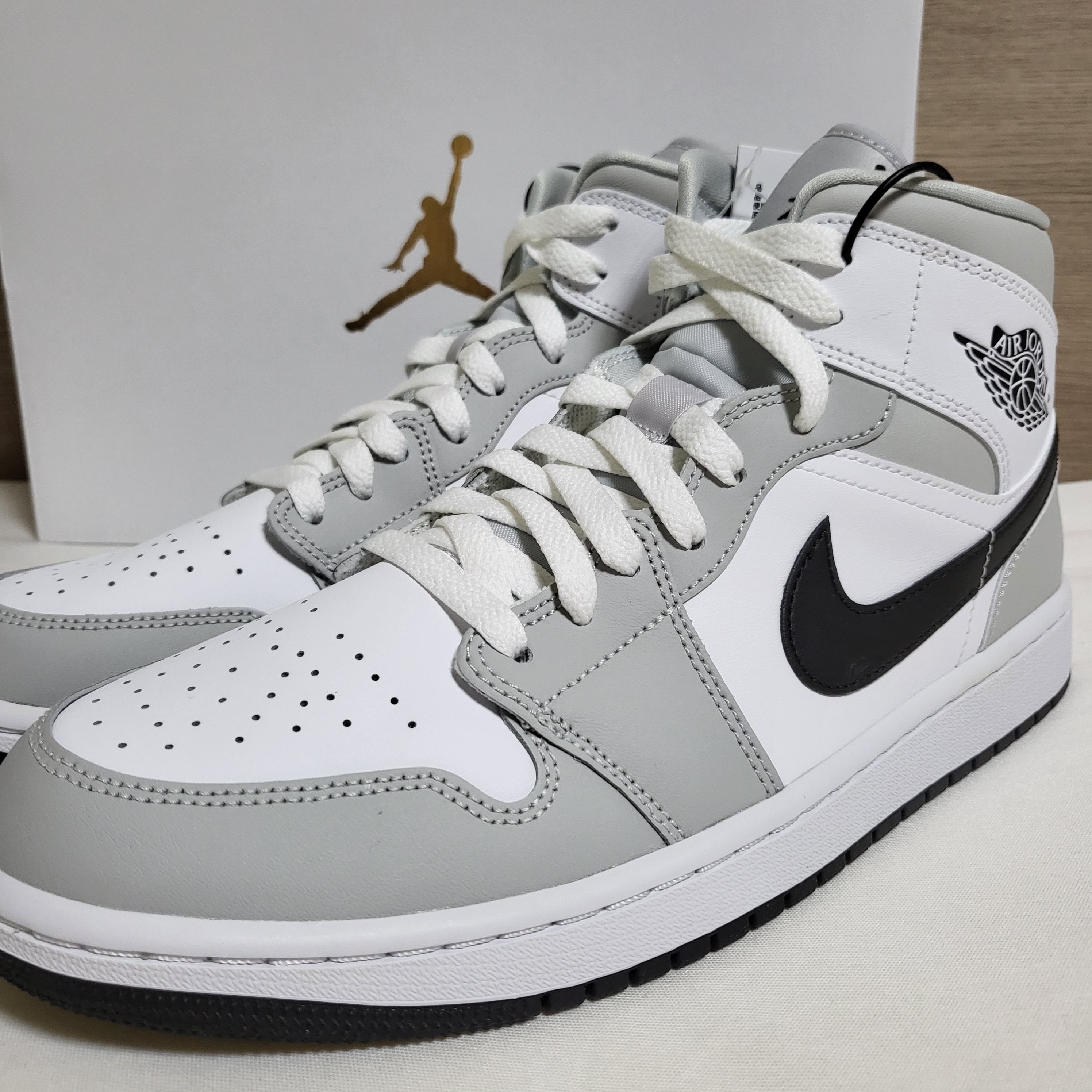 (W) Jordan 1 Mid Grey Fog 착용 스타일