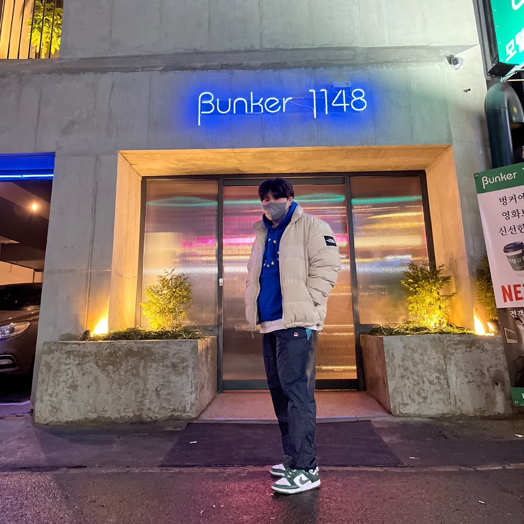 Souvenir Official Eunify Classic Hoodie Blue, Nike x Skepta M NRG Track Pants Black 착용 스타일