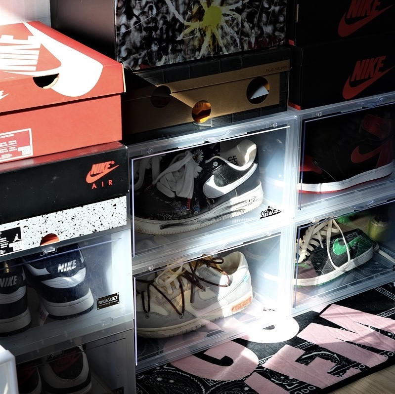 Nike Dunk Low Retro Black, Jordan 4 Retro OG Fire Red 2020 착용 스타일