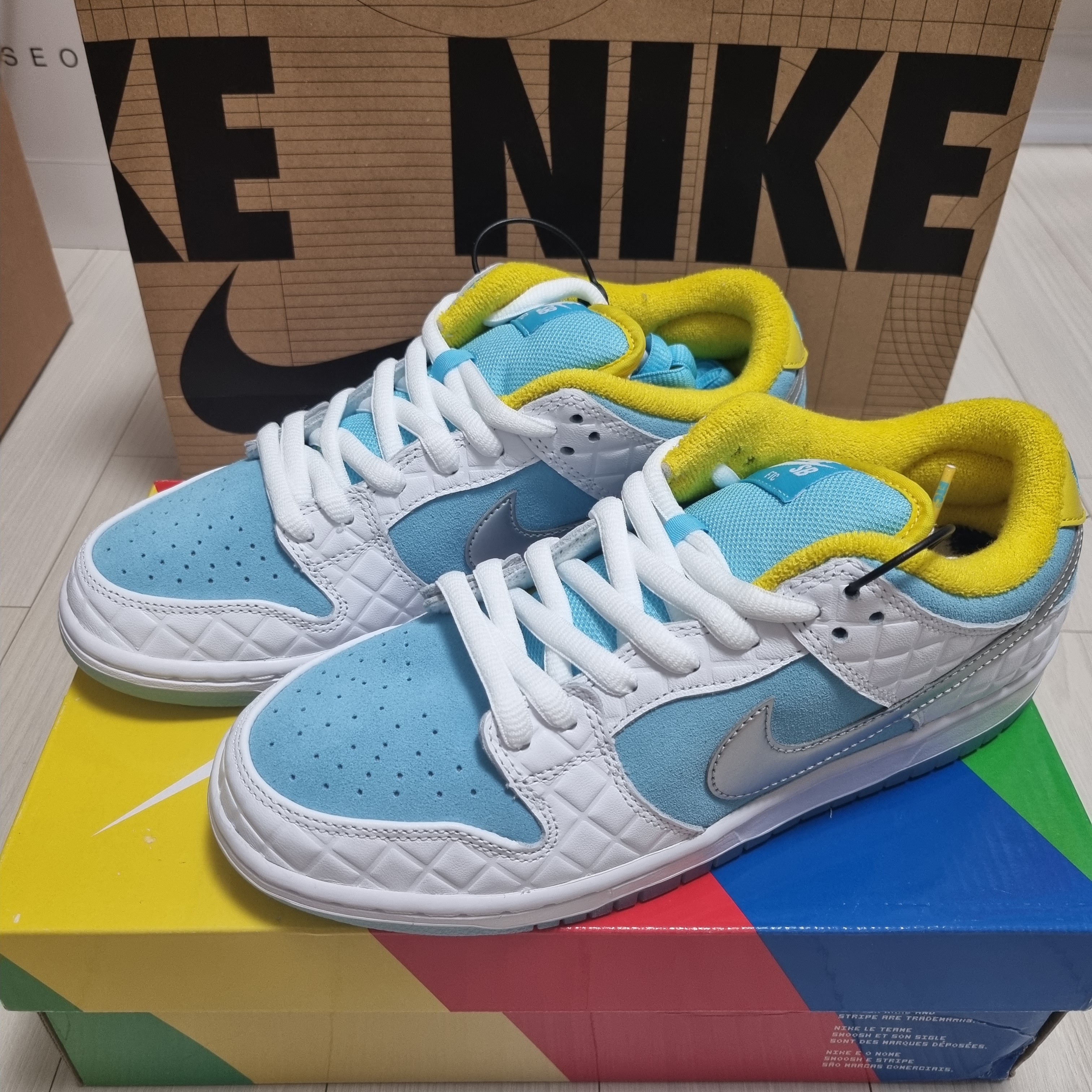Nike x FTC SB Dunk Low Pro QS Lagoon Pulse 착용 스타일