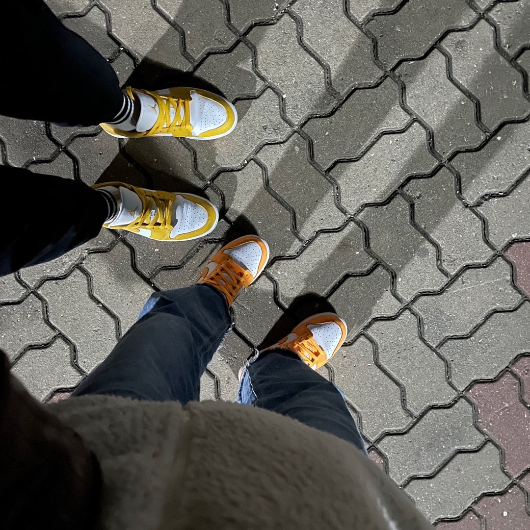 Jordan 1 Low Pollen, (W) Nike Dunk Low Laser Orange 착용 스타일 - 2