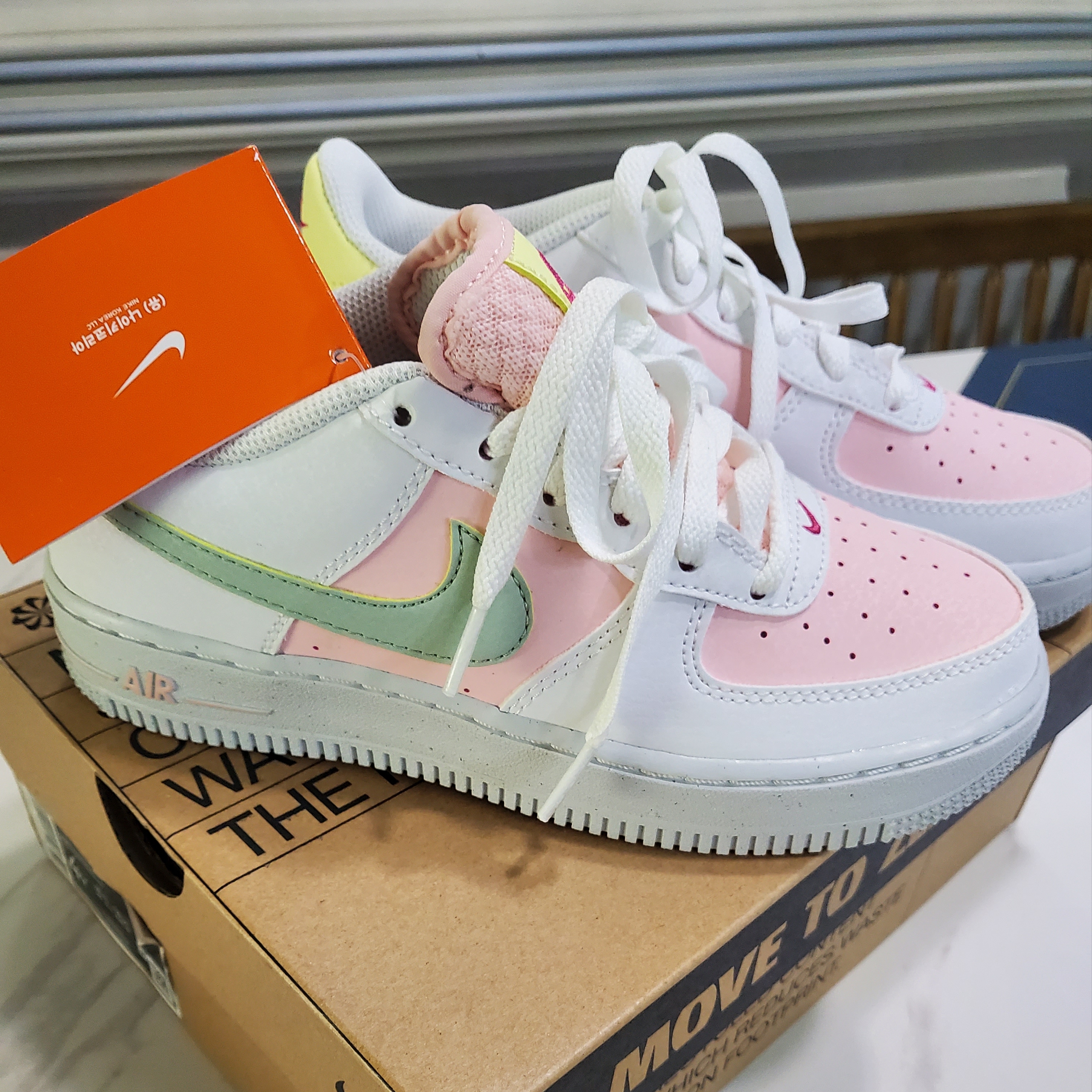 (GS) Nike Air Force 1 Impact Summit White Atmosphere 착용 스타일 - 2