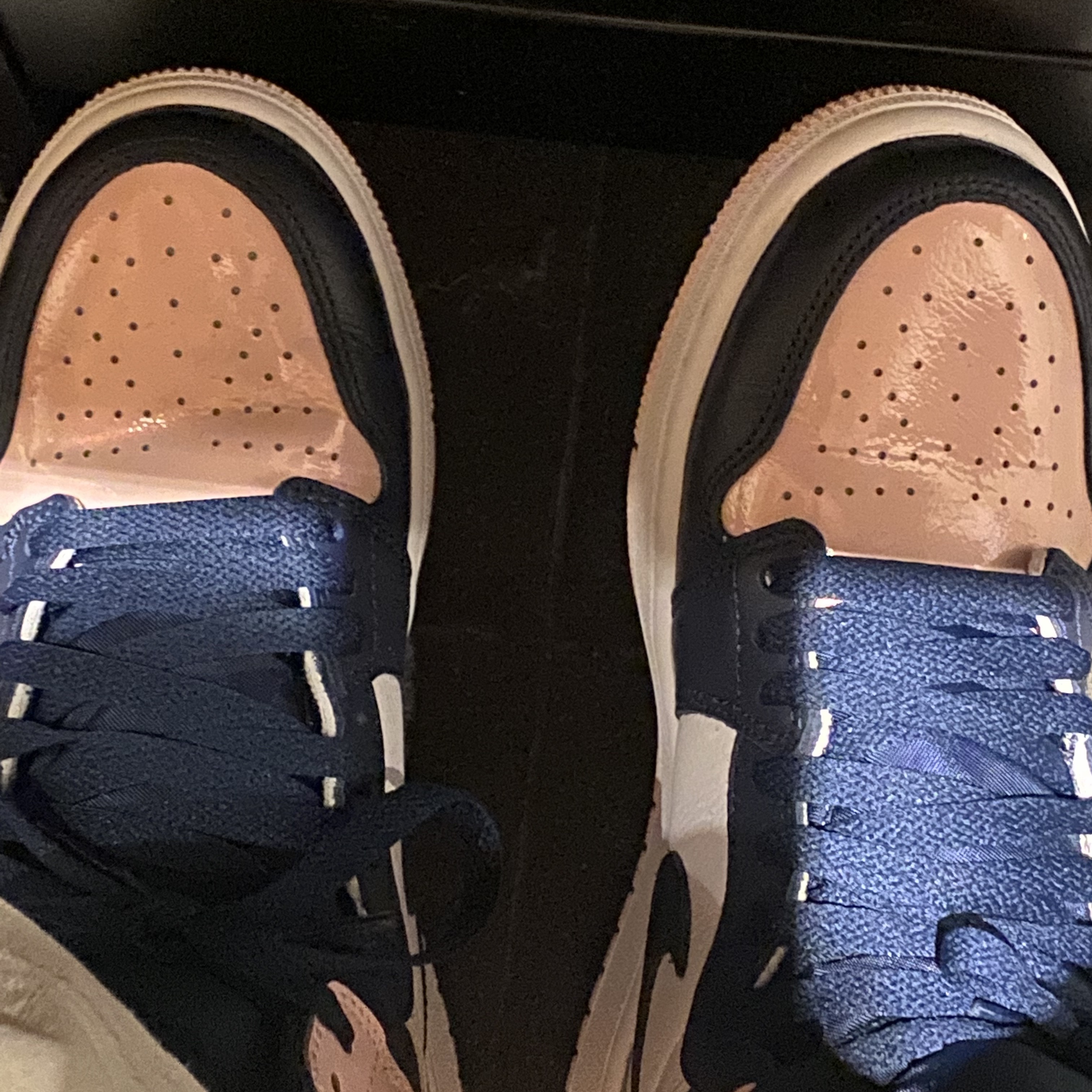 (W) Jordan 1 Retro High OG Atmosphere 착용 스타일 - 4
