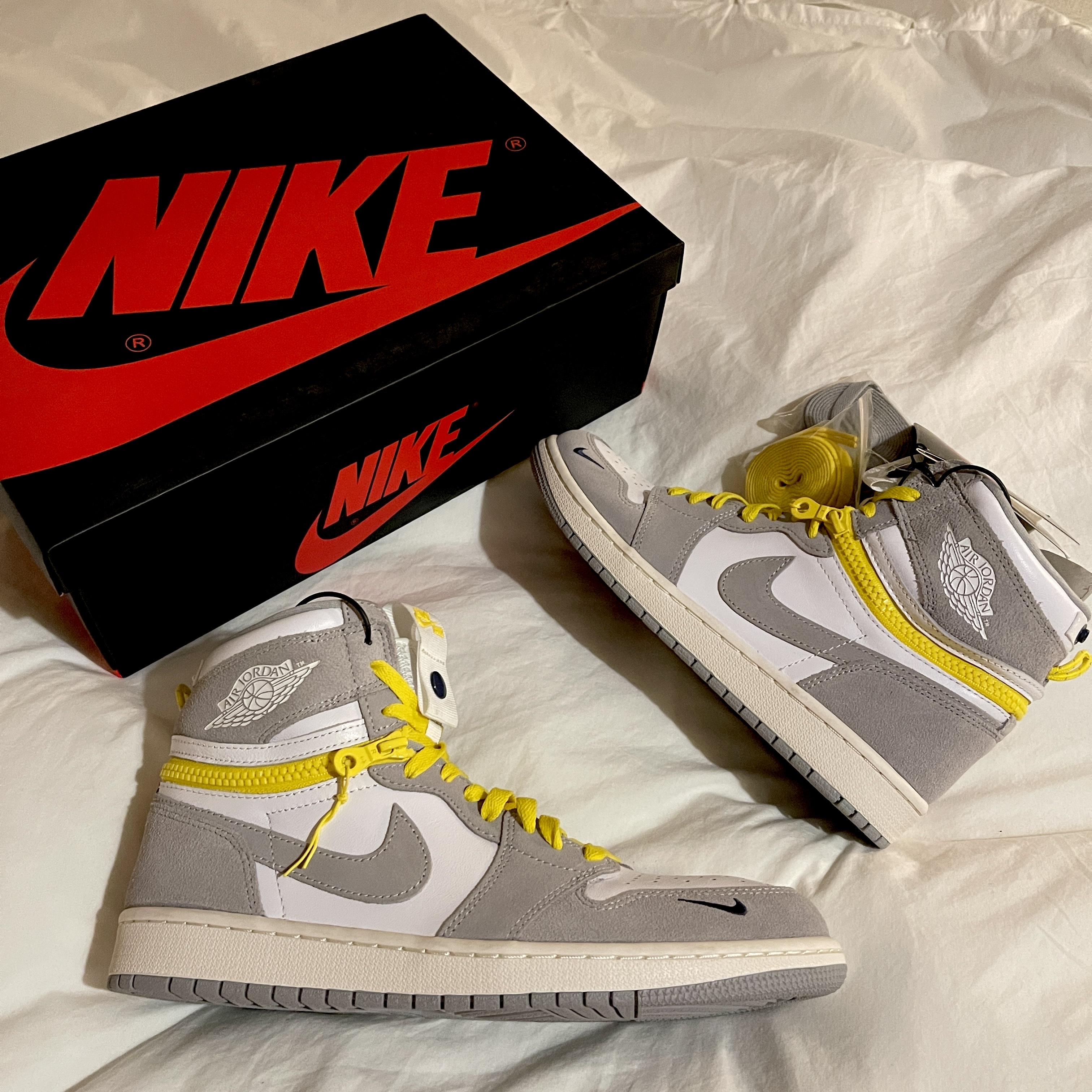 Jordan 1 High Switch Light Smoke Grey 착용 스타일
