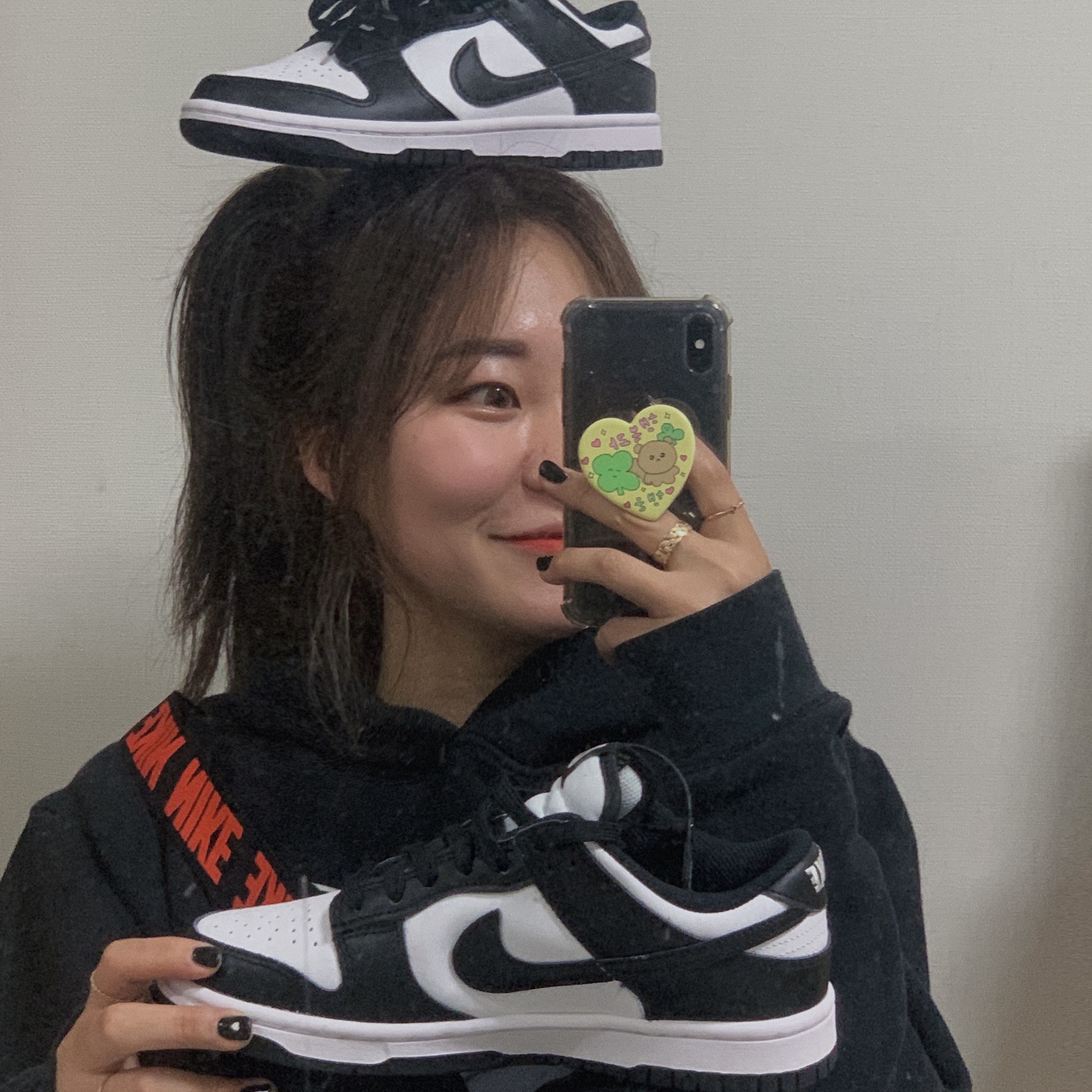 (W) Nike Dunk Low Black 착용 스타일 - 1