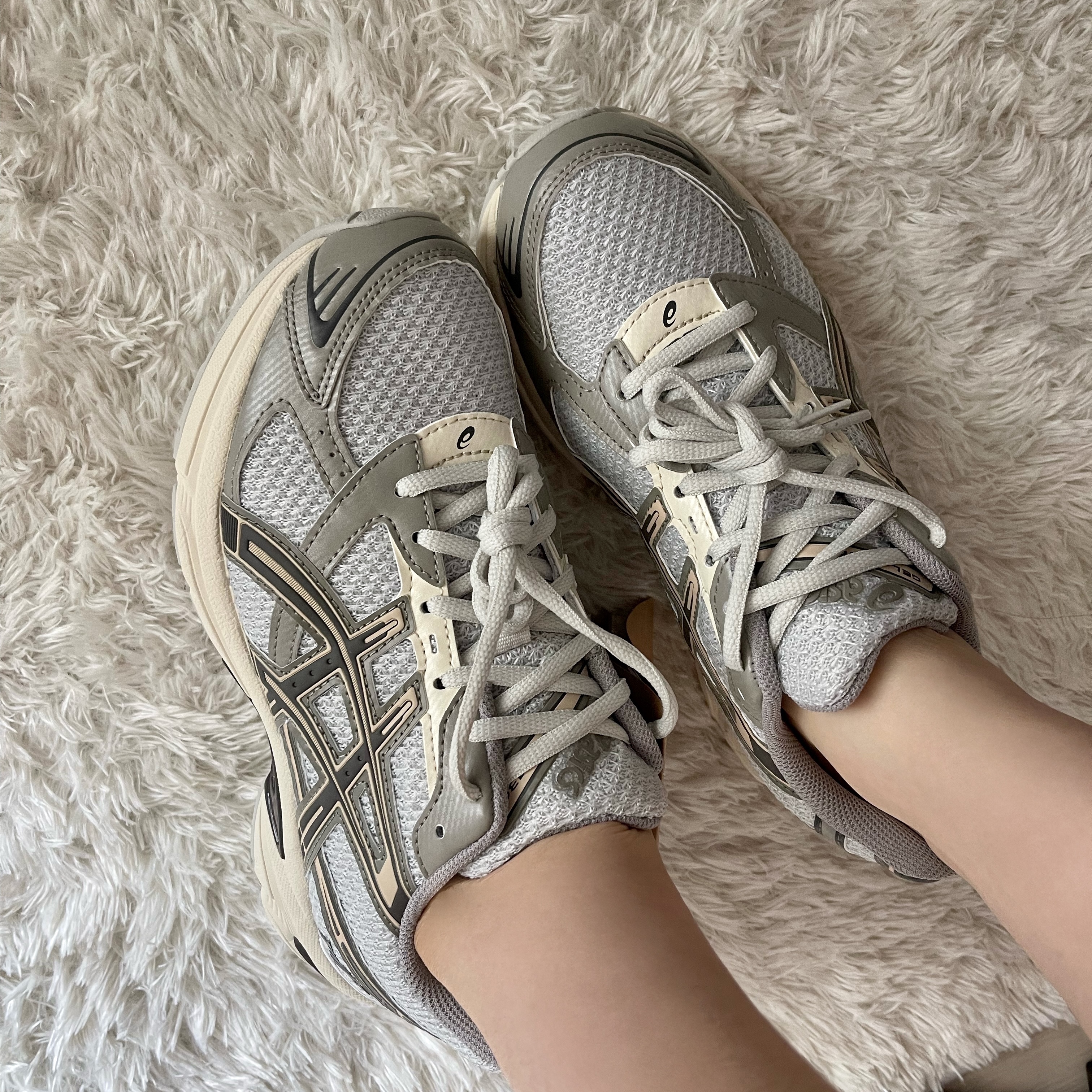 Asics x I4P Gel-1130 Glacier Grey Mink 착용 스타일 - 2