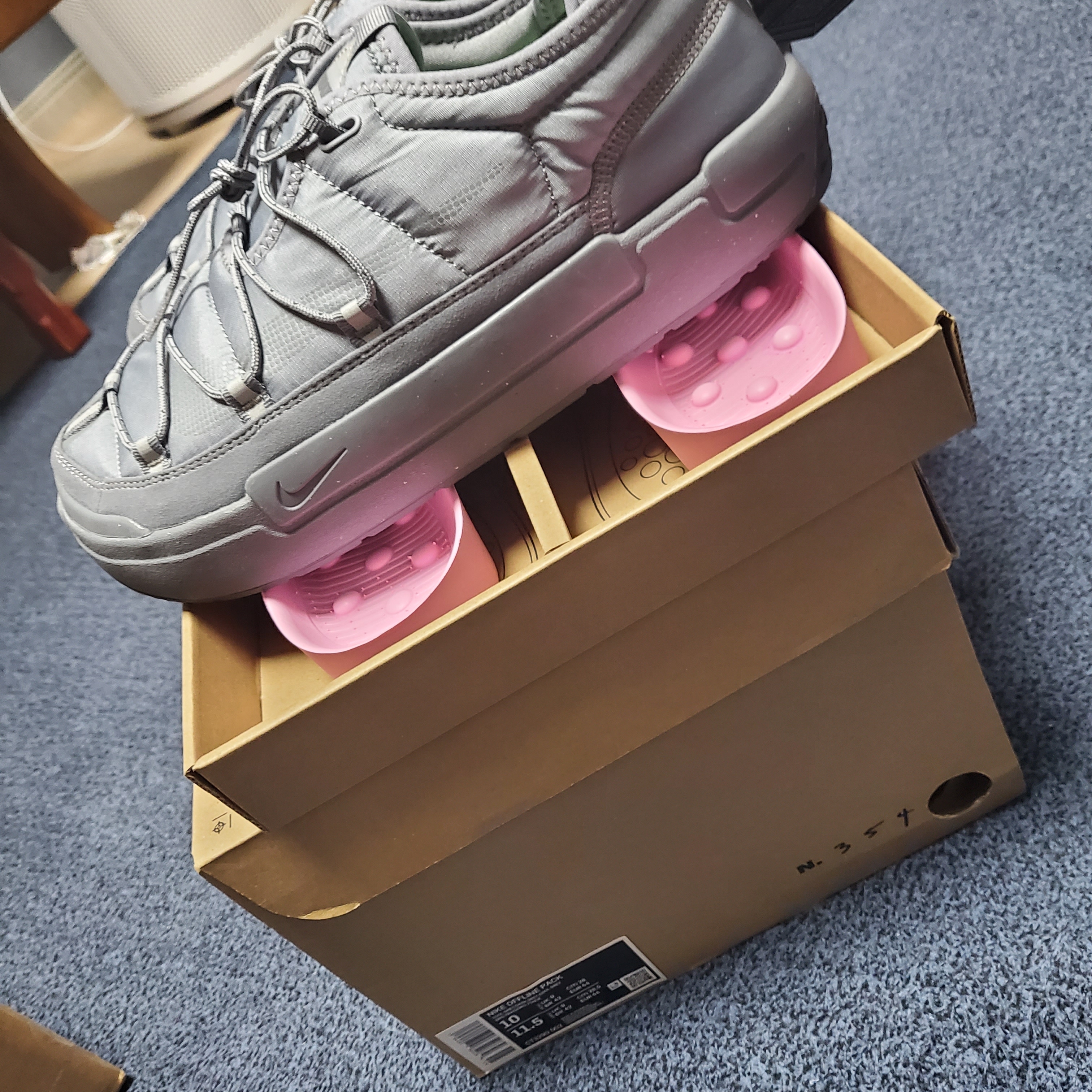 Nike Offline Pack Cool Grey 착용 스타일 - 1