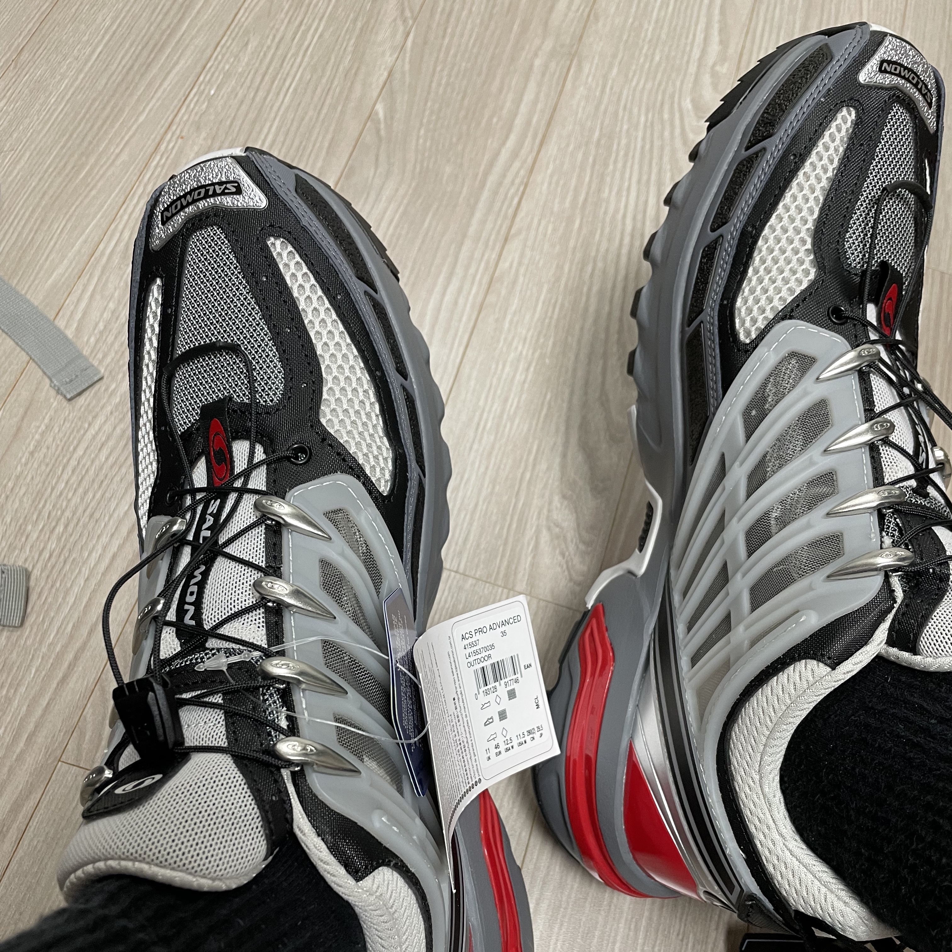 Salomon ACS Pro ADV Lunar Rock Goji 착용 스타일 - 2