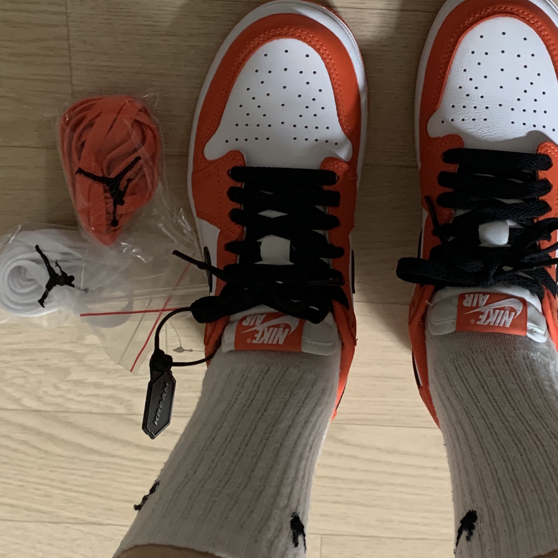 (W) Jordan 1 Low OG Starfish 착용 스타일 - 3