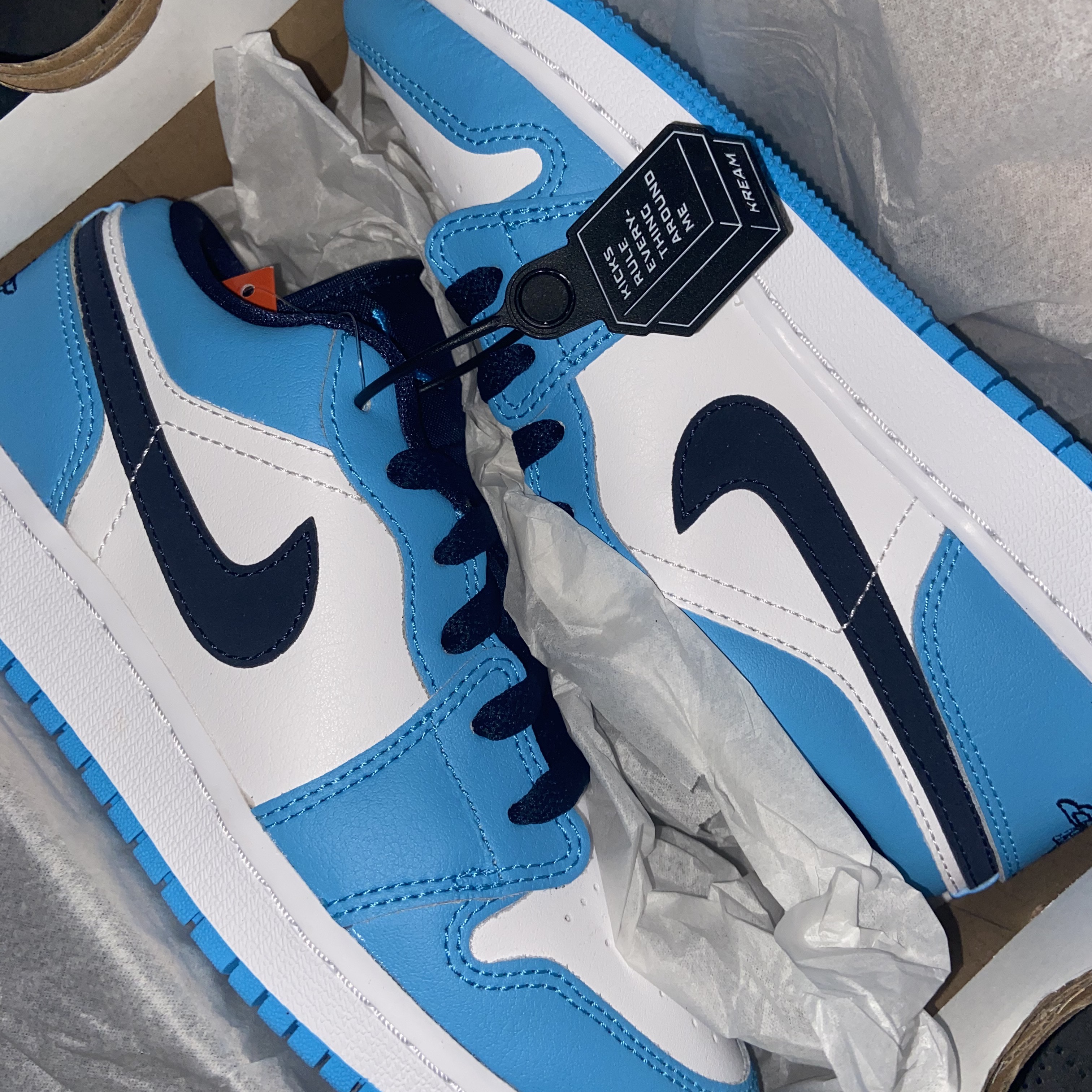 (GS) Jordan 1 Low Dark Powder Blue, Jordan 1 Low Dark Powder Blue 착용 스타일 - 2