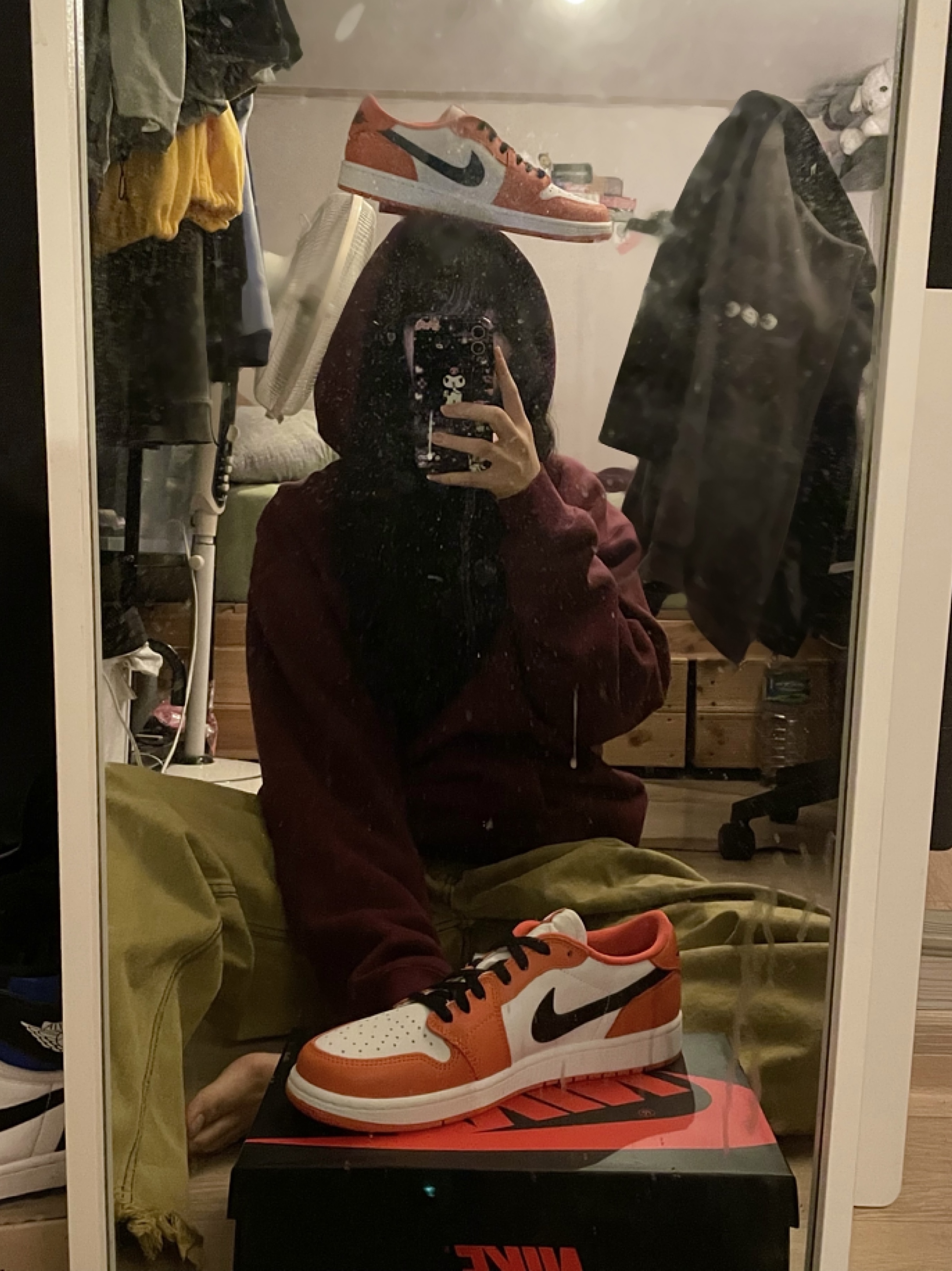 Jordan 1 Low OG Starfish 착용 스타일 - 1