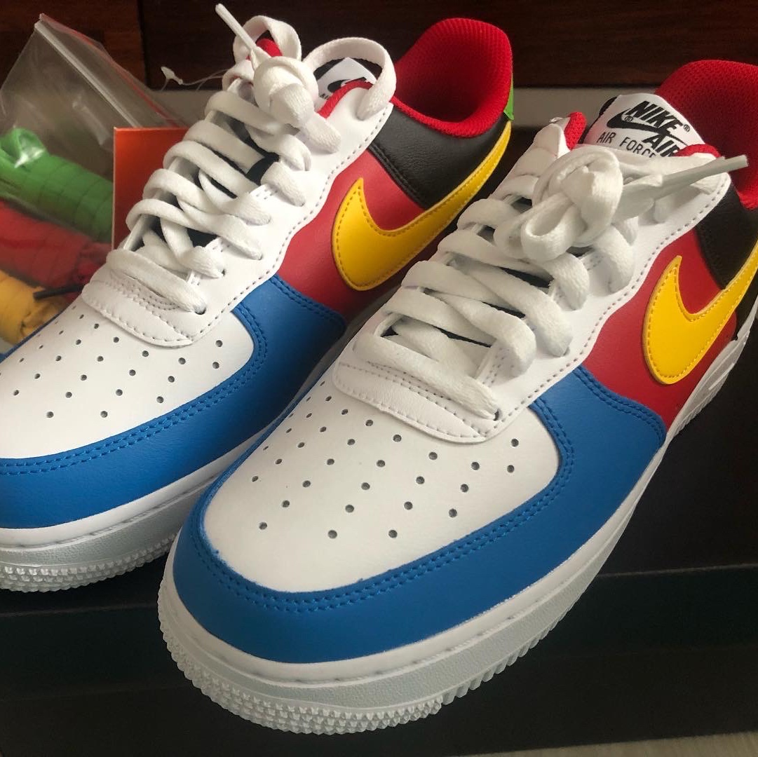 Nike x UNO Air Force 1 '07 QS White Yellow Zest 착용 스타일 - 2
