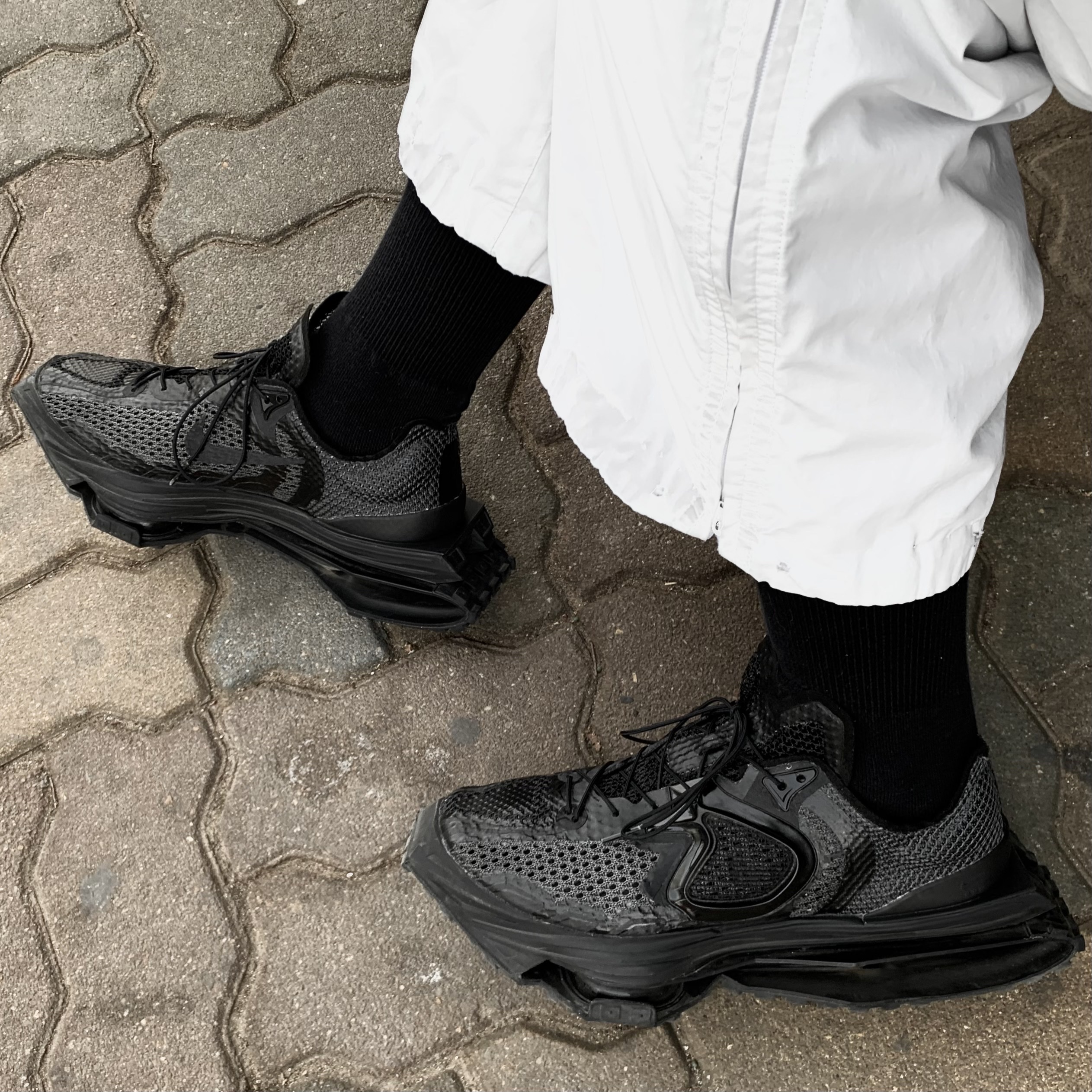 Nike x Matthew M Williams Zoom 004 Triple Black 착용 스타일