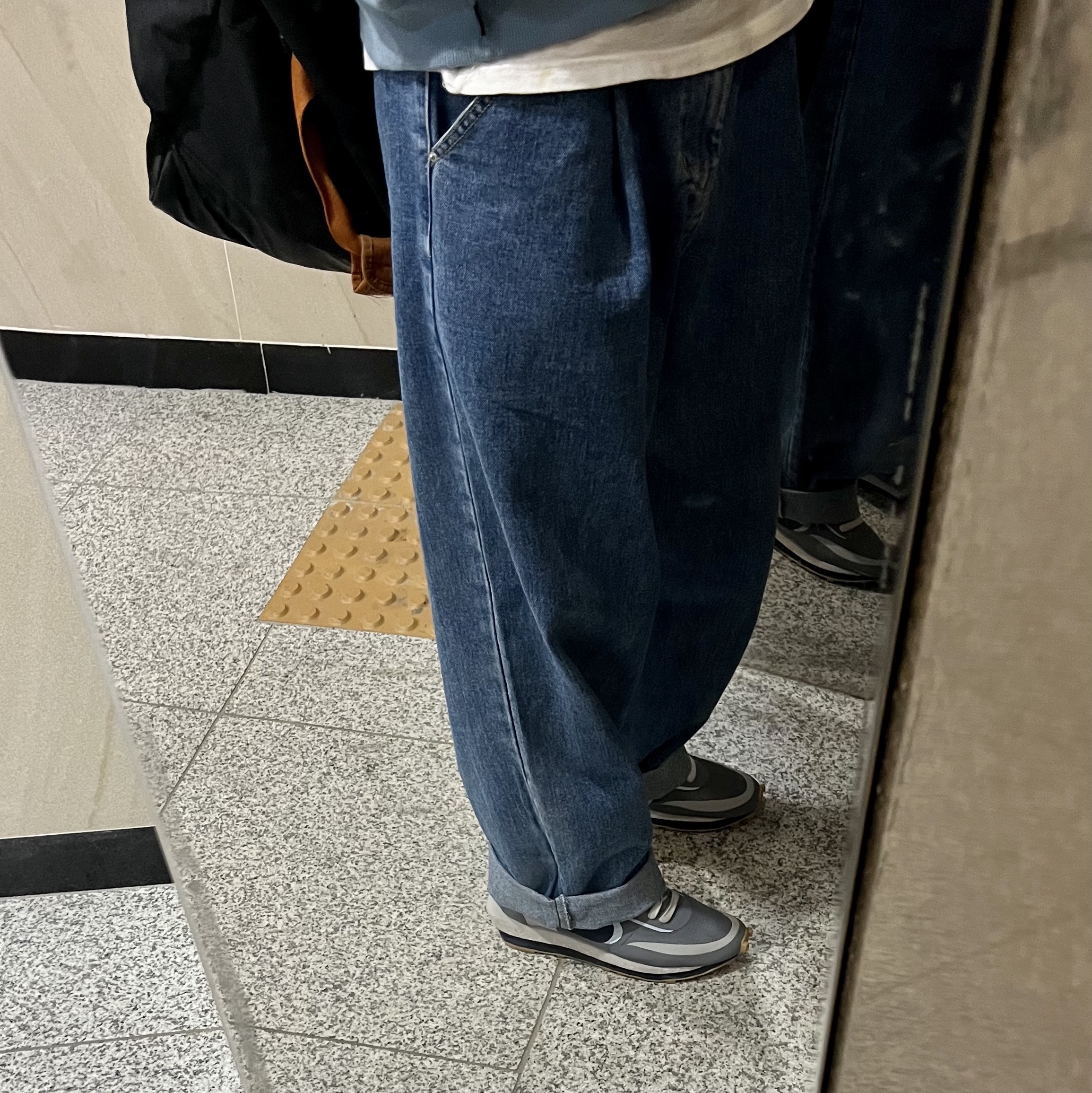 Nike x Sacai x Clot LDWaffle Cool Grey 착용 스타일