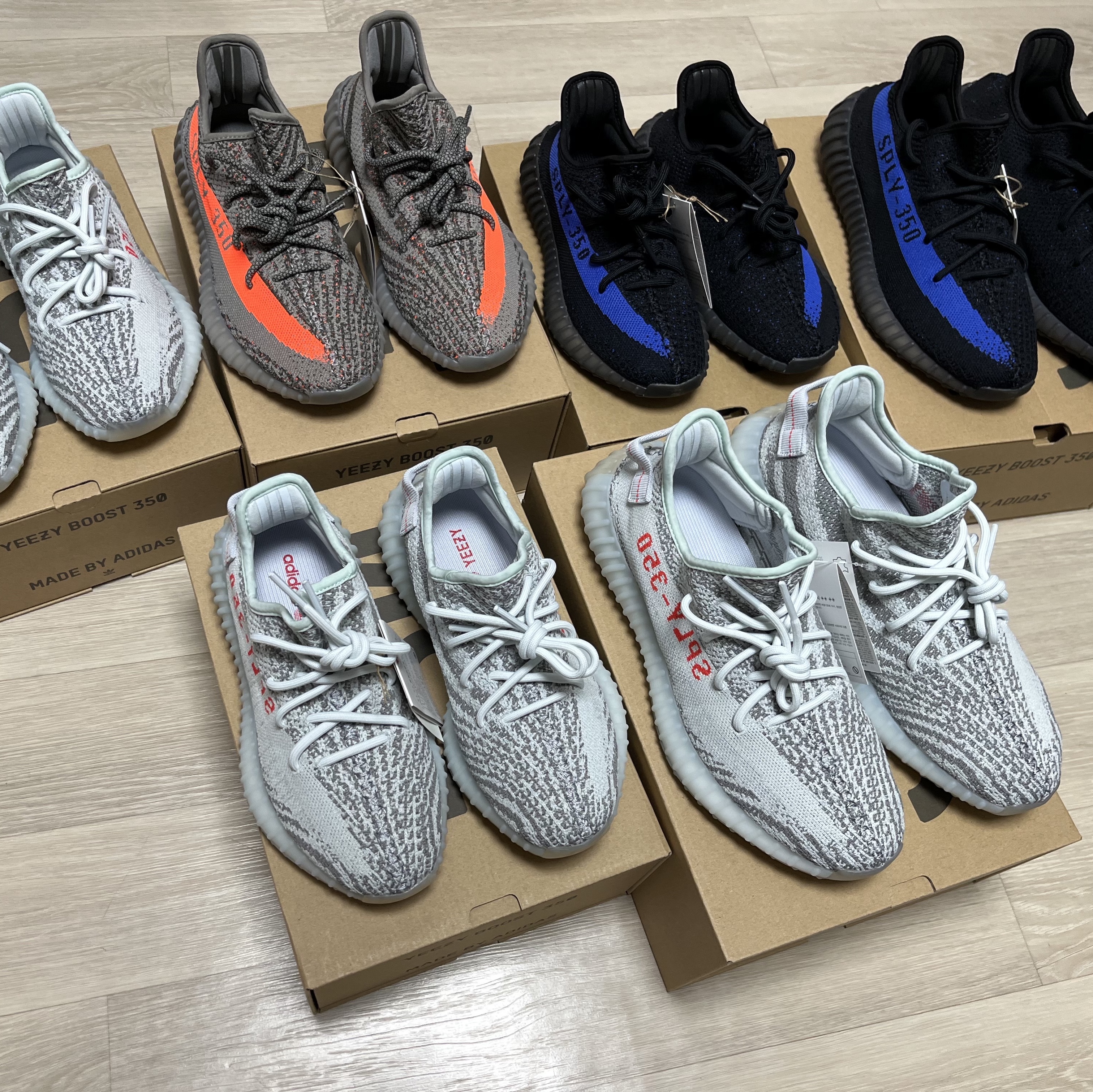 Adidas Yeezy Boost 350 V2 Dazzling Blue 착용 스타일 - 2