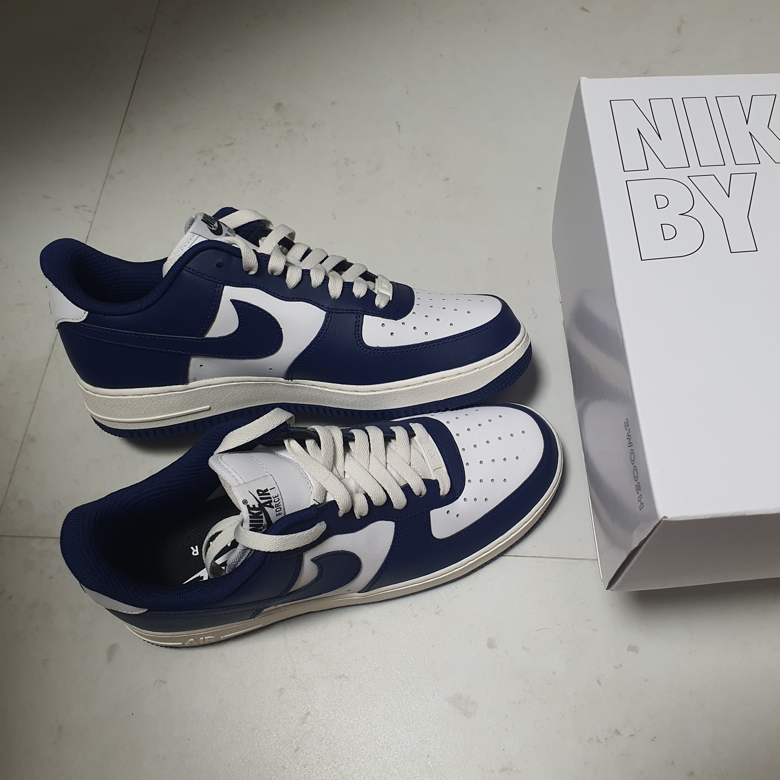 Nike Dunk Low Retro Black, Nike Air Force 1 '07 Low White 착용 스타일 - 4