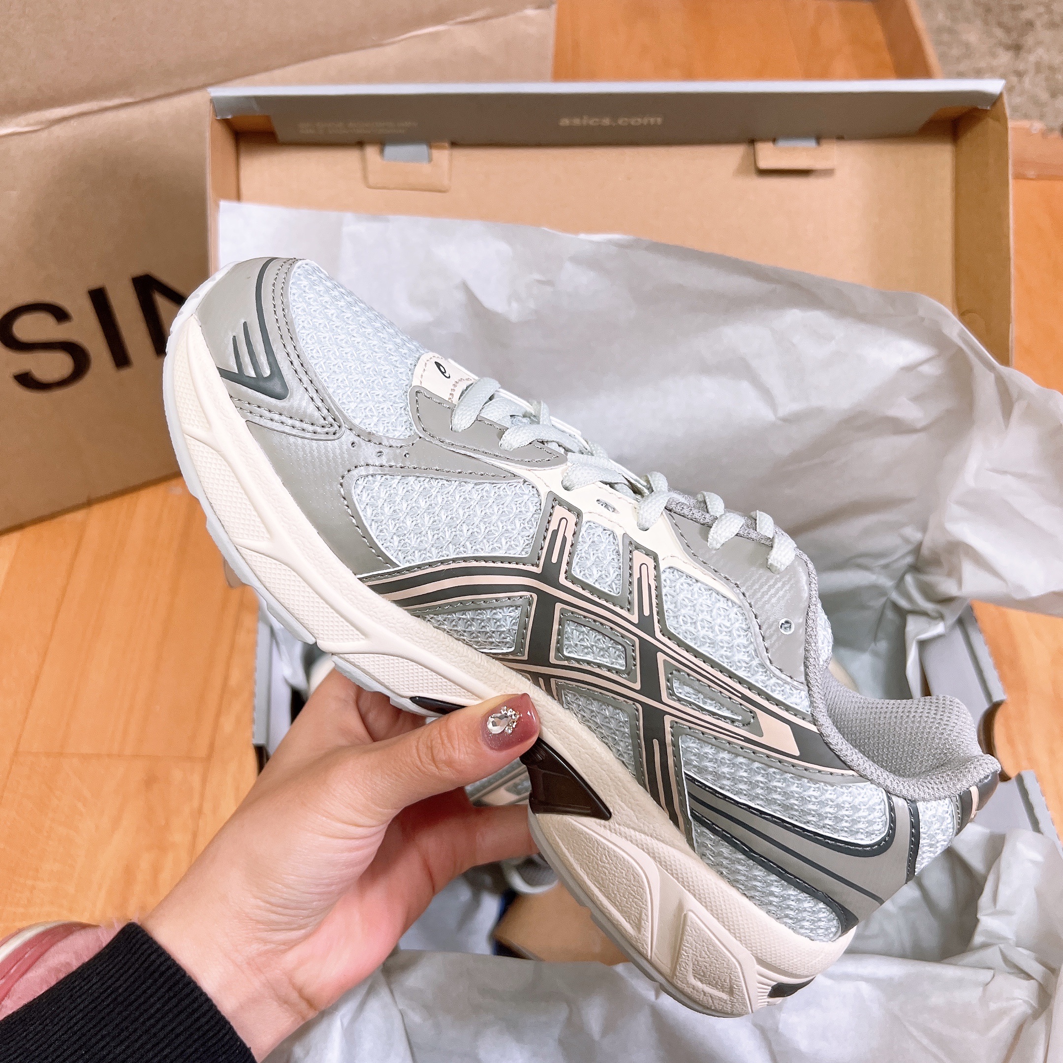 Asics x I4P Gel-1130 Glacier Grey Mink 착용 스타일 - 2