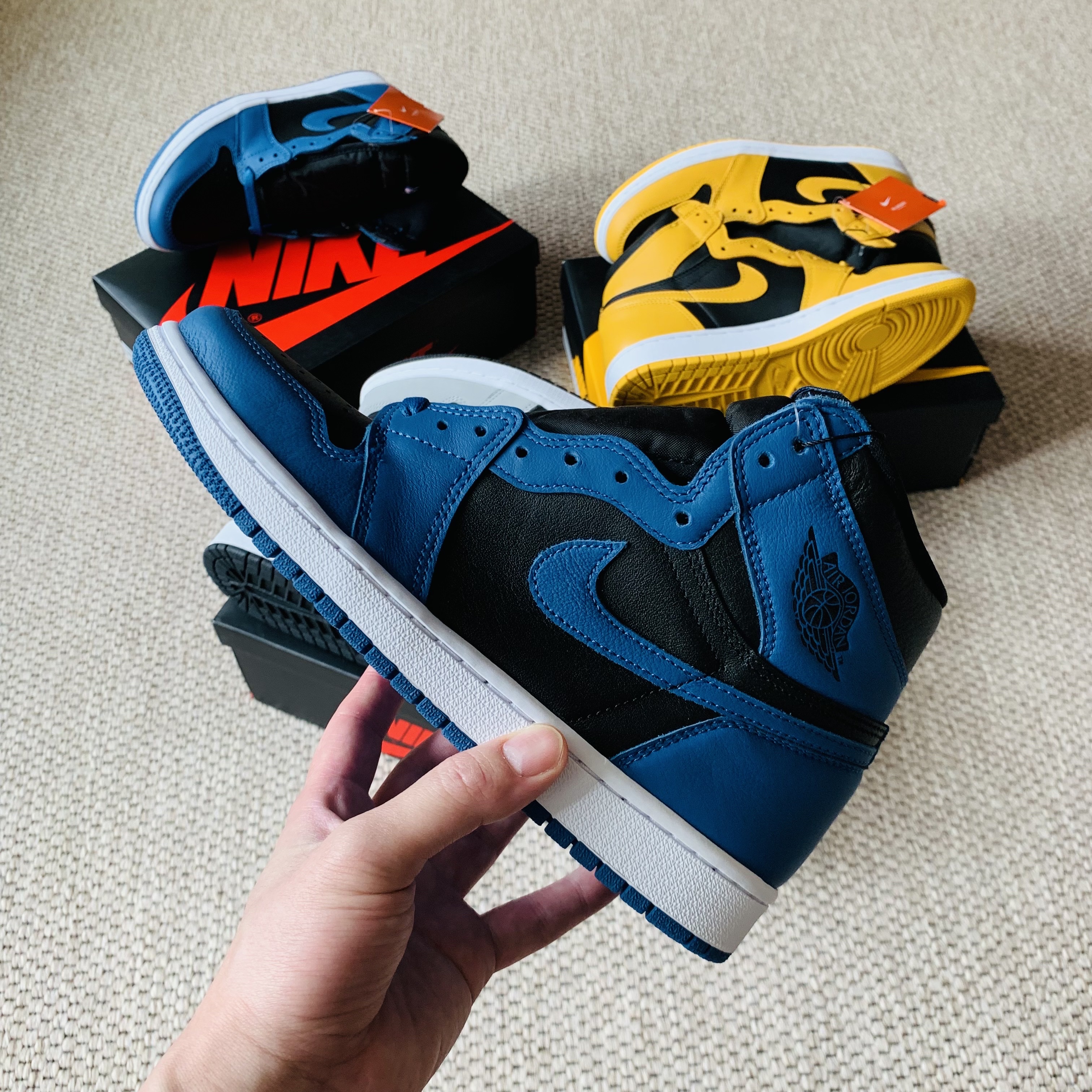 Jordan 1 Retro High OG Dark Marina Blue, Jordan 1 Retro High OG Pollen 착용 스타일 - 4