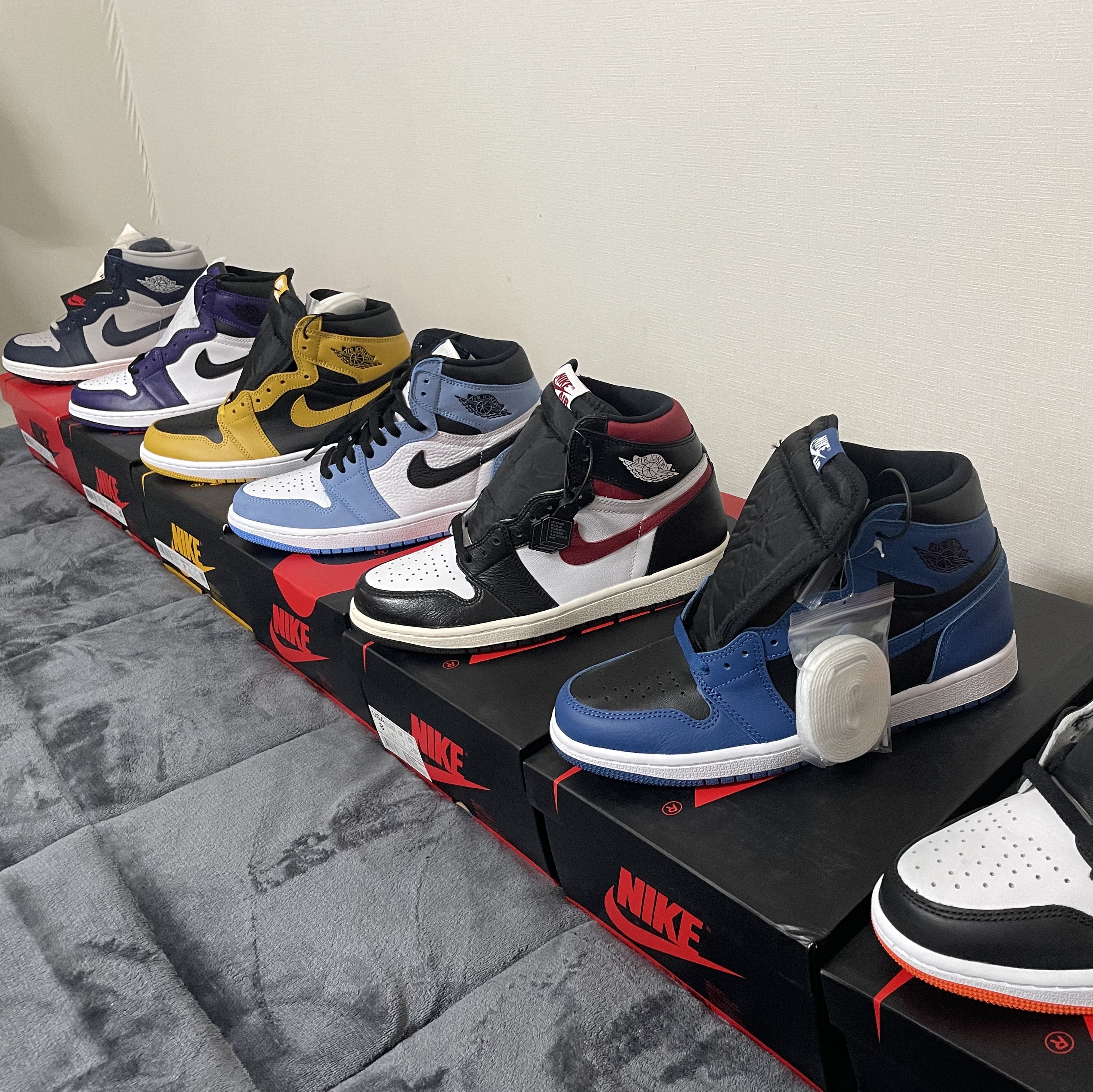 Jordan 1 High 85 College Navy, (GS) Jordan 1 Retro High OG Court Purple 2020 착용 스타일