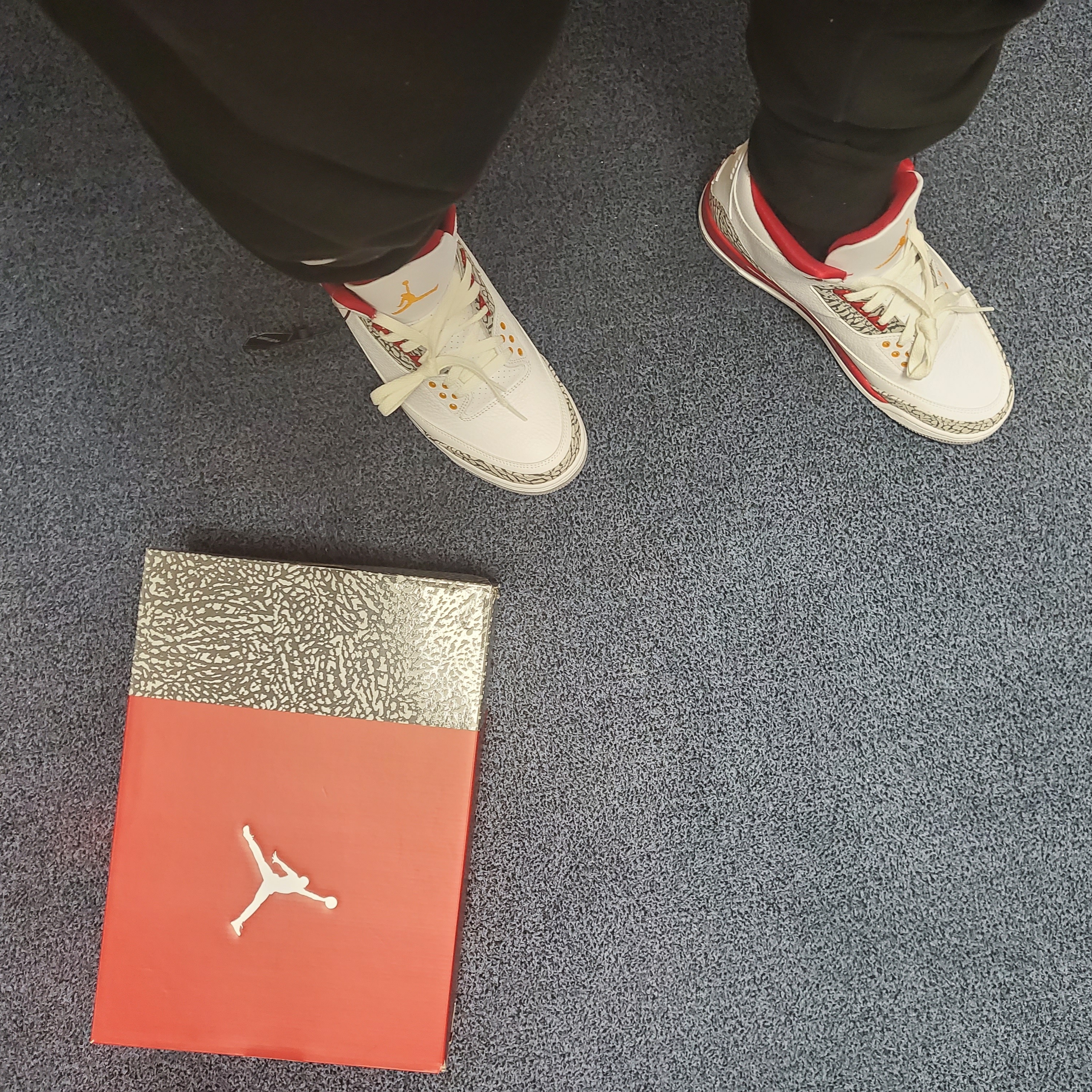 Jordan 3 Retro Cardinal Red 착용 스타일 - 1