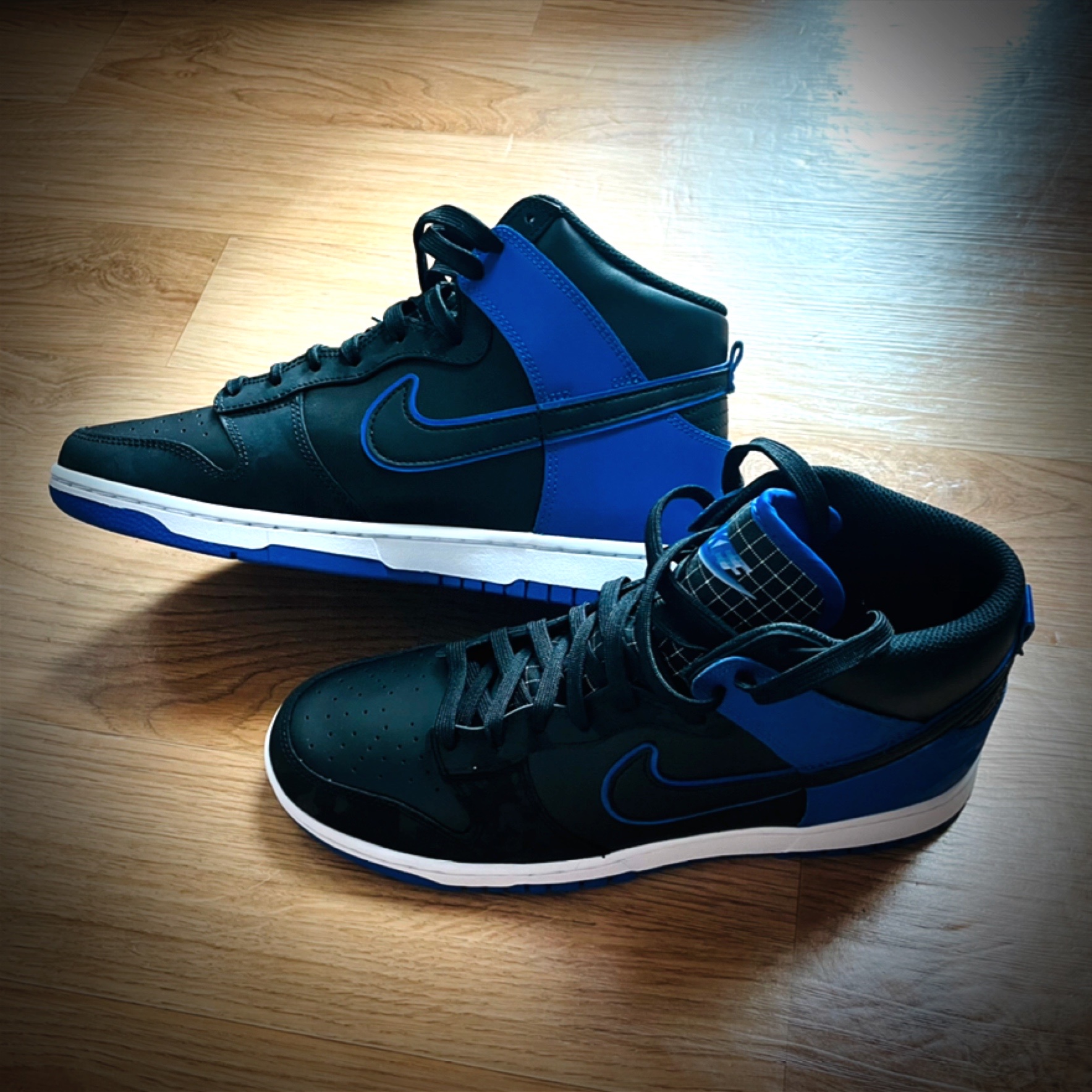 Nike Dunk High Retro SE Camo Black Royal 착용 스타일 - 3