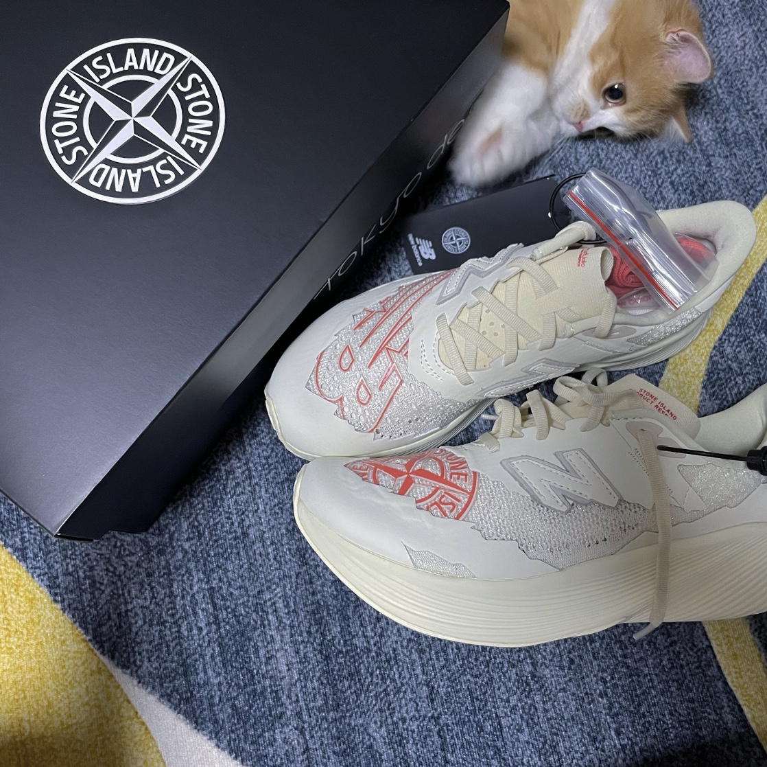 New Balance x Stone Island x Tokyo Design Studio FuelCell RC Elite v2 착용 스타일