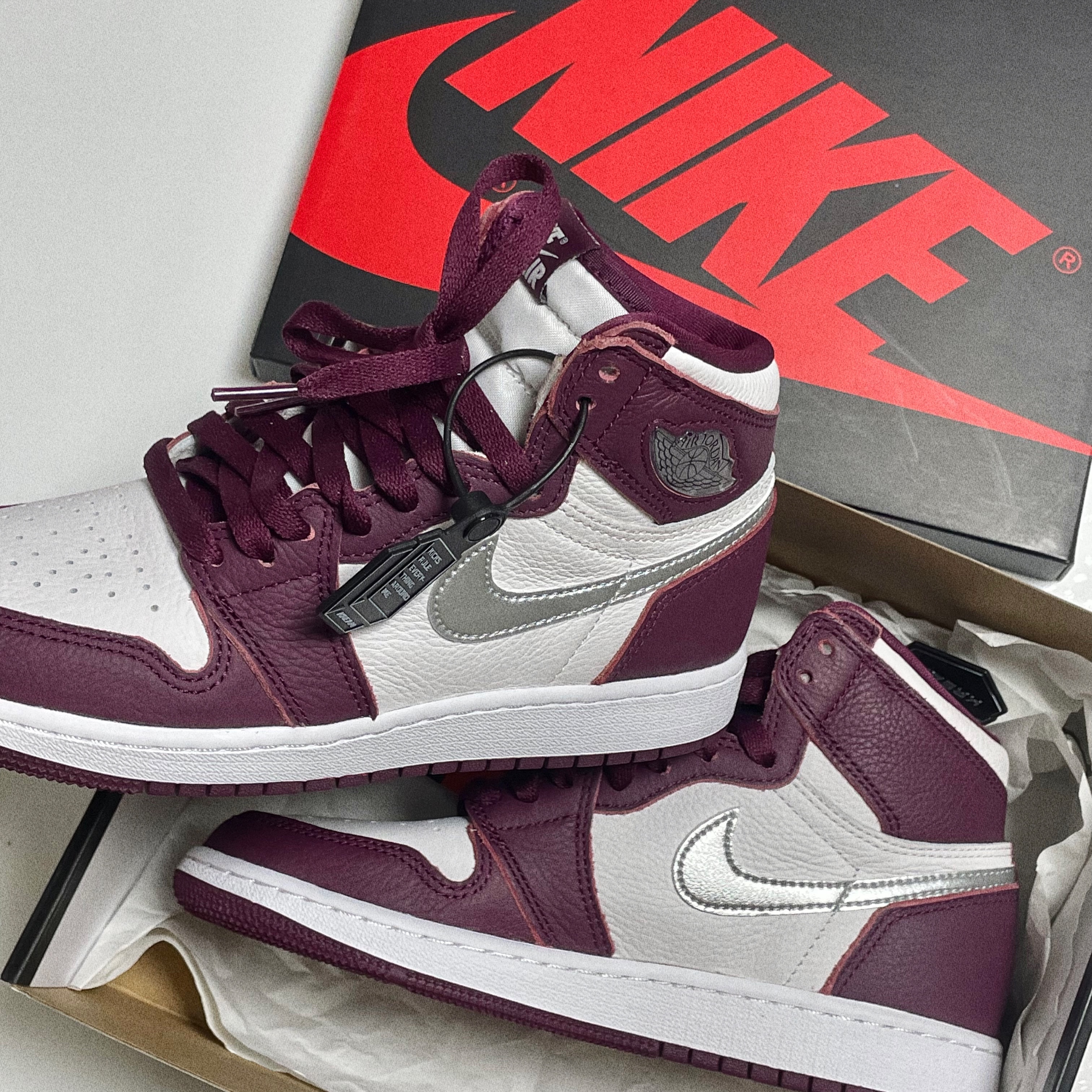 (GS) Jordan 1 Retro High OG Bordeaux 착용 스타일