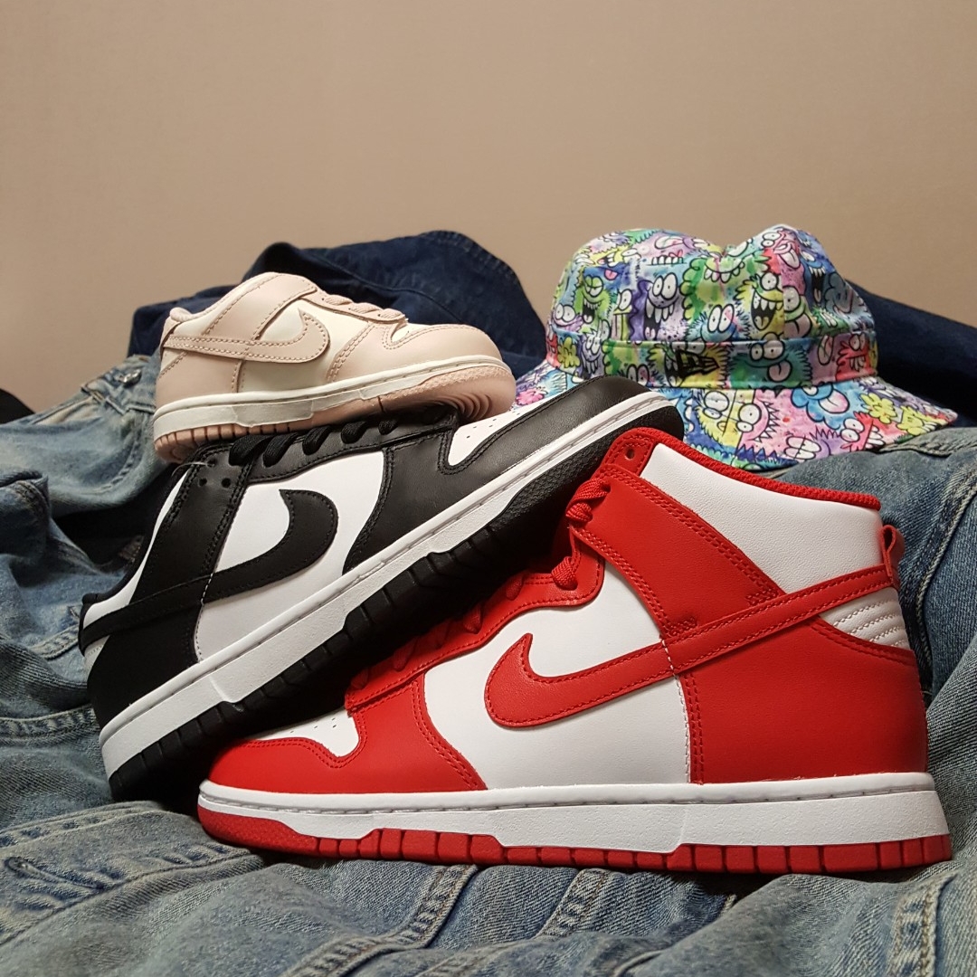 Nike Dunk High Retro Championship White and Red, Nike Dunk Low Retro Black 착용 스타일 - 1
